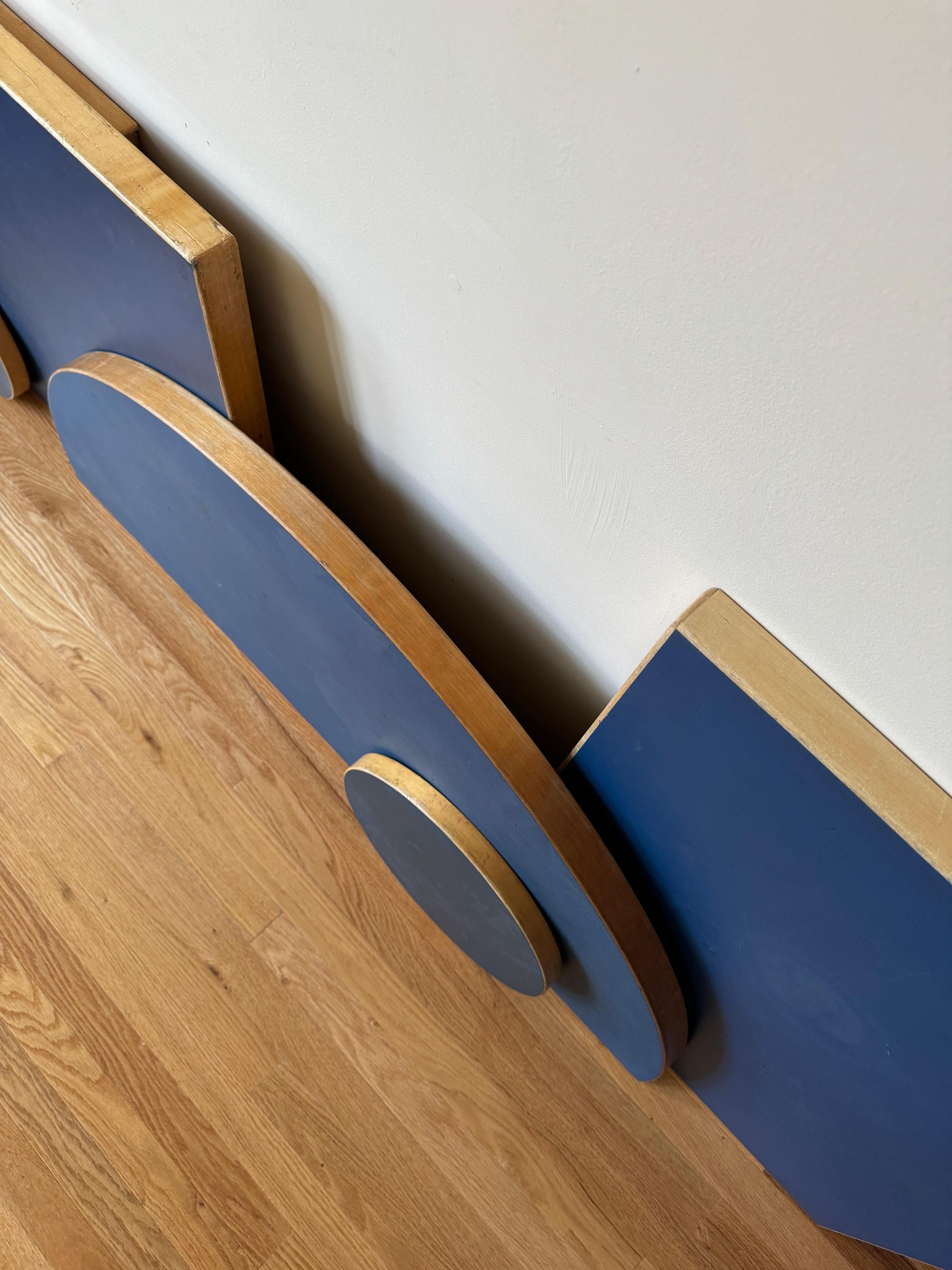 Vintage Aalto Table half-round di Alvar Aalto per Artek (altezza tavolino) in vendita 6