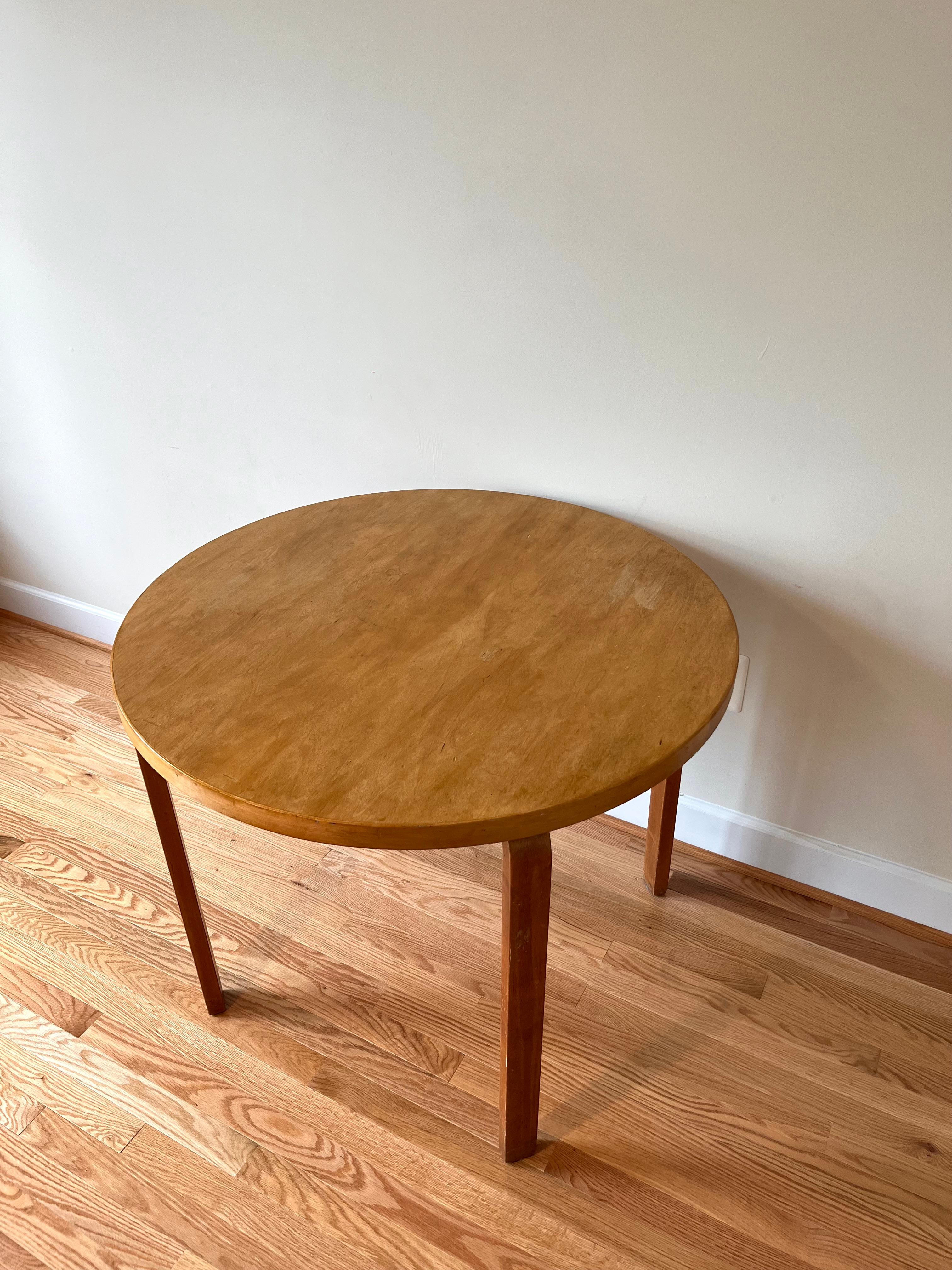 Mid-Century Modern Vintage Aalto Table Round by Alvar Aalto for Artek, 1940s