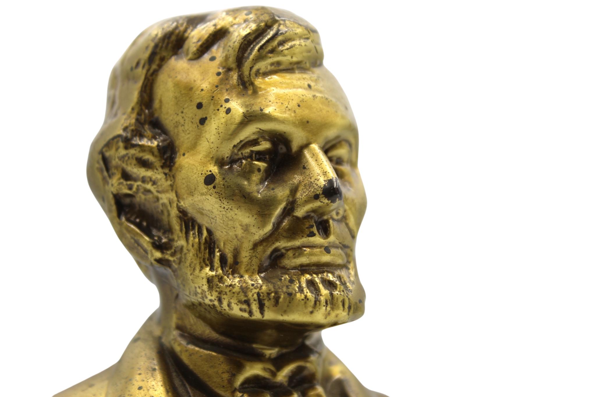 Vintage Abraham Lincoln Bust Bookends by Philadelphia Manufacturing Co. In Good Condition In Colorado Springs, CO
