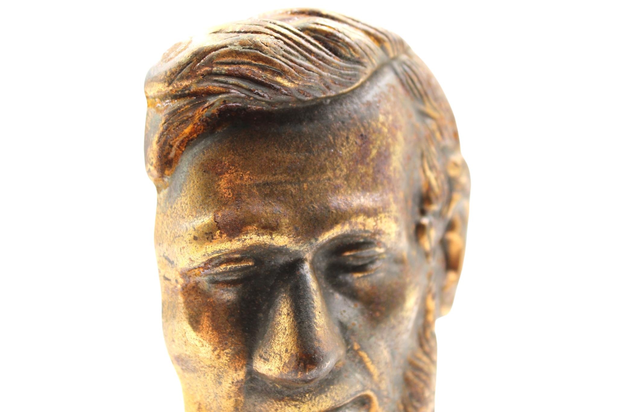 American Vintage Abraham Lincoln Bust Bookends by Verona For Sale