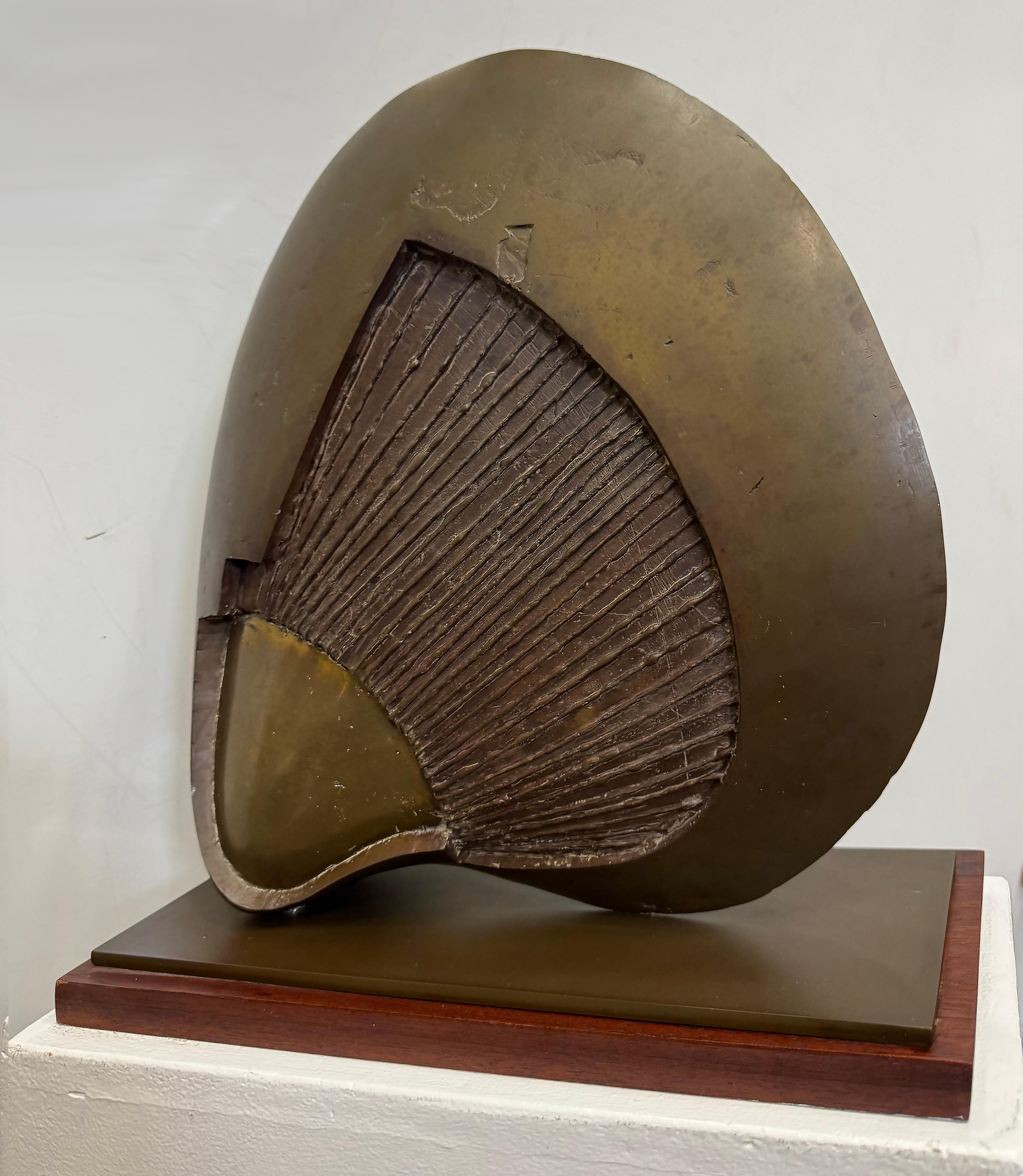 Fine XX secolo Scultura astratta brutalista in bronzo d'epoca, stile Esa Fedrigolli, con piedistallo in vendita