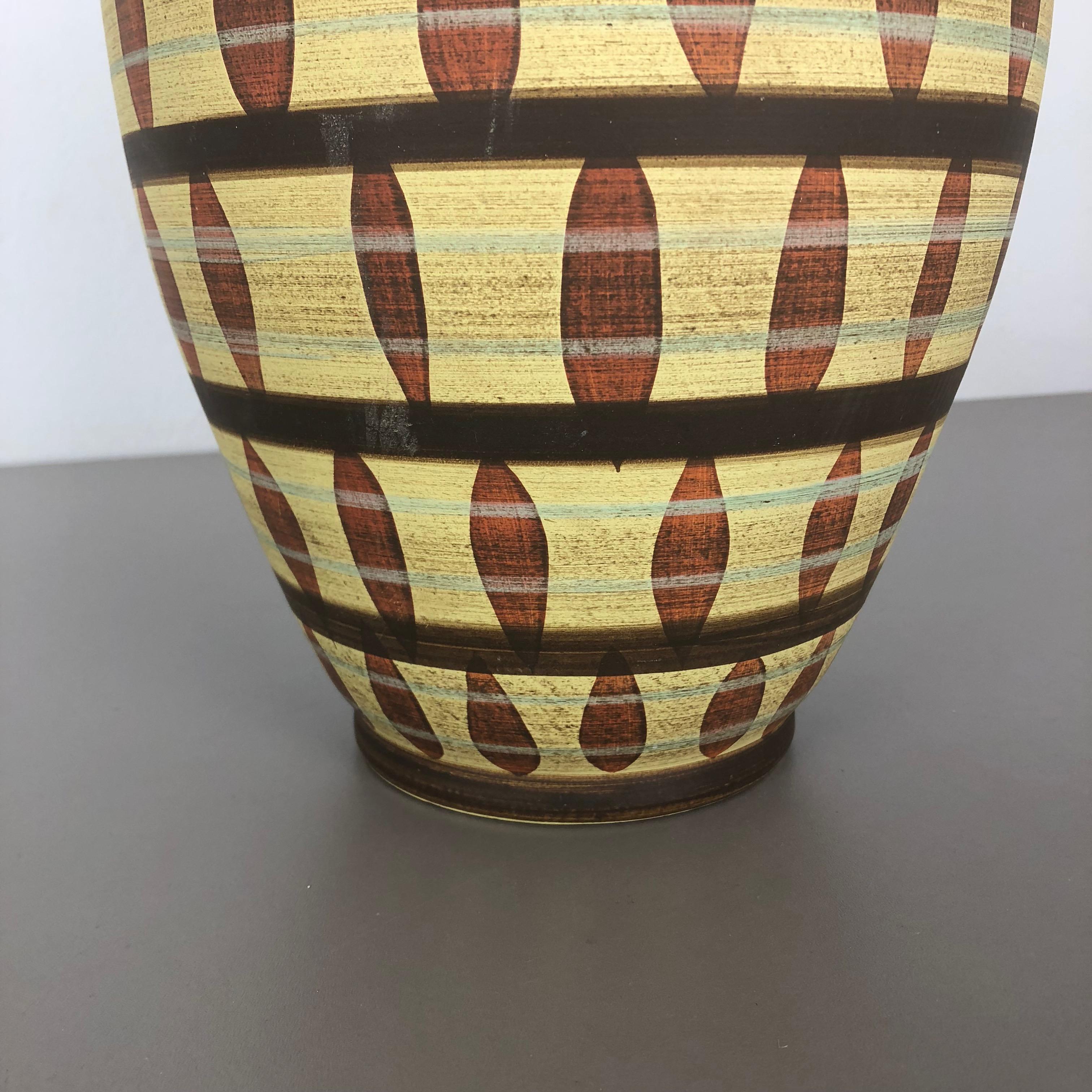 Vase en céramique abstraite vintage de Simon Peter Gerz, Allemagne, années 1950 en vente 4