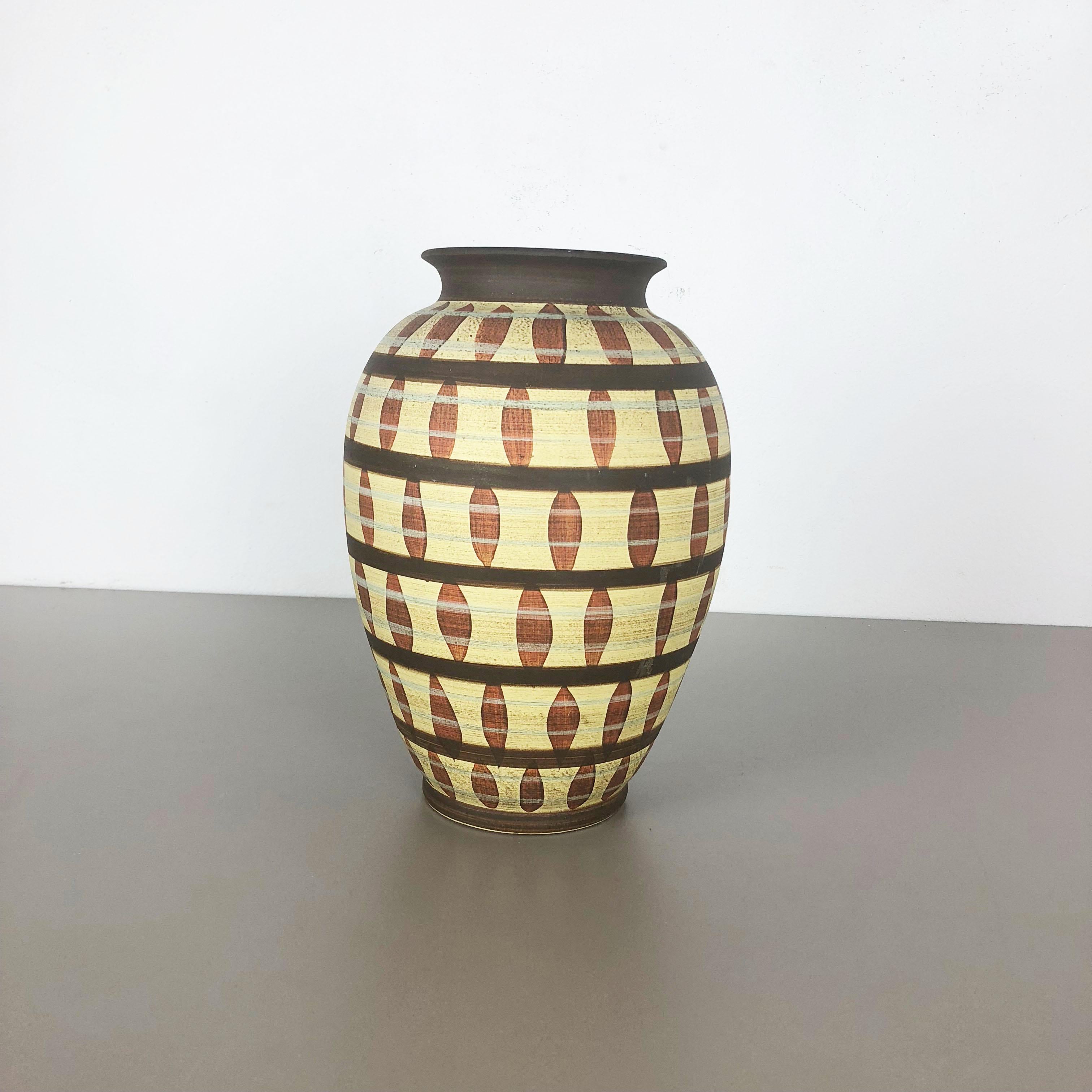 Allemand Vase en céramique abstraite vintage de Simon Peter Gerz, Allemagne, années 1950 en vente