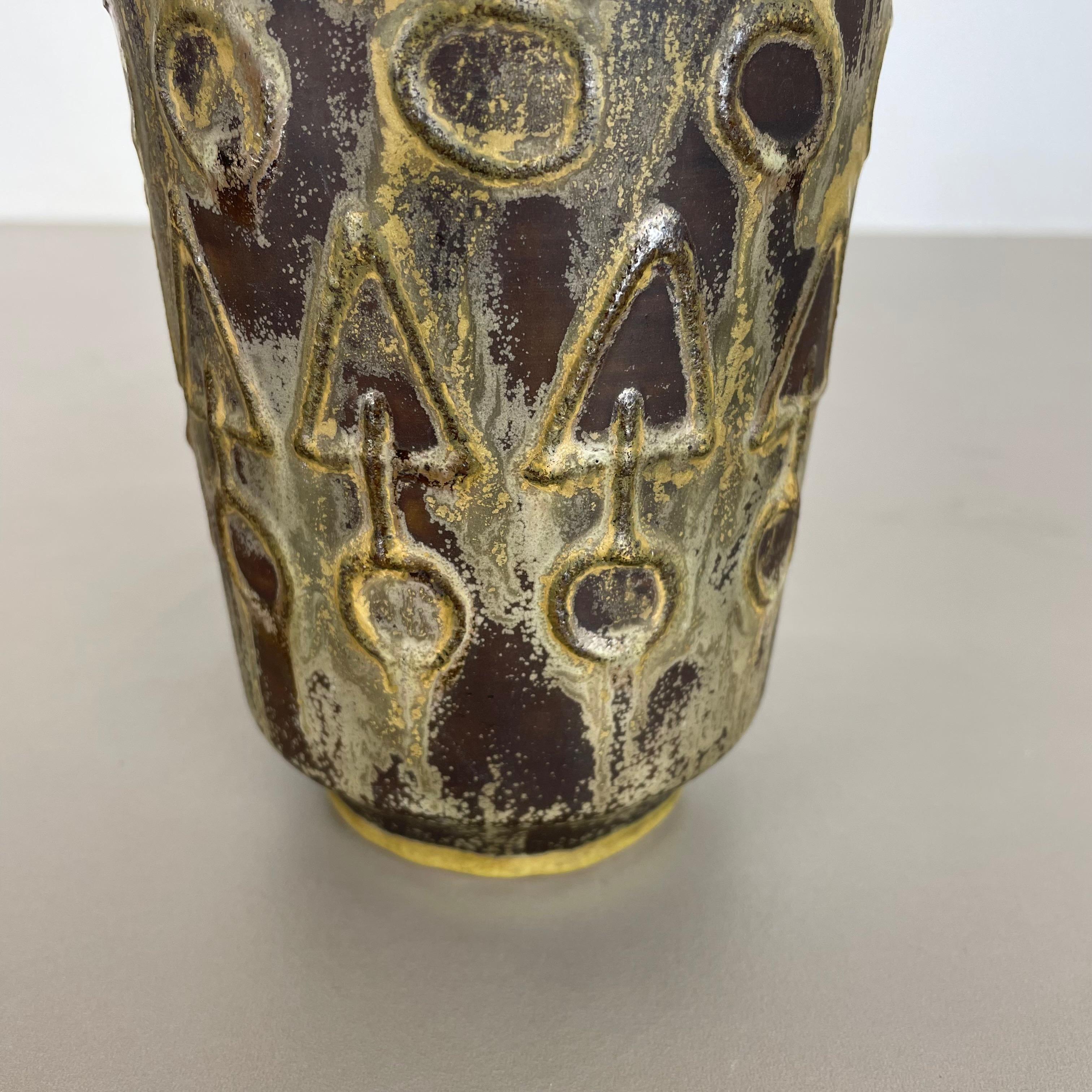 Vase en céramique abstraite vintage de Simon Peter Gerz, Allemagne, années 1960 en vente 4