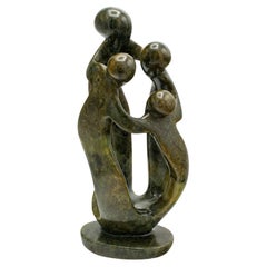 Estatua familiar abstracta vintage, tribal, piedra dura, ornamento decorativo, c.1960