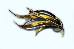 Abstract Flowing Art Signed 14 Karat Two-Tone Gold Pin Brooch 585A DXXan
