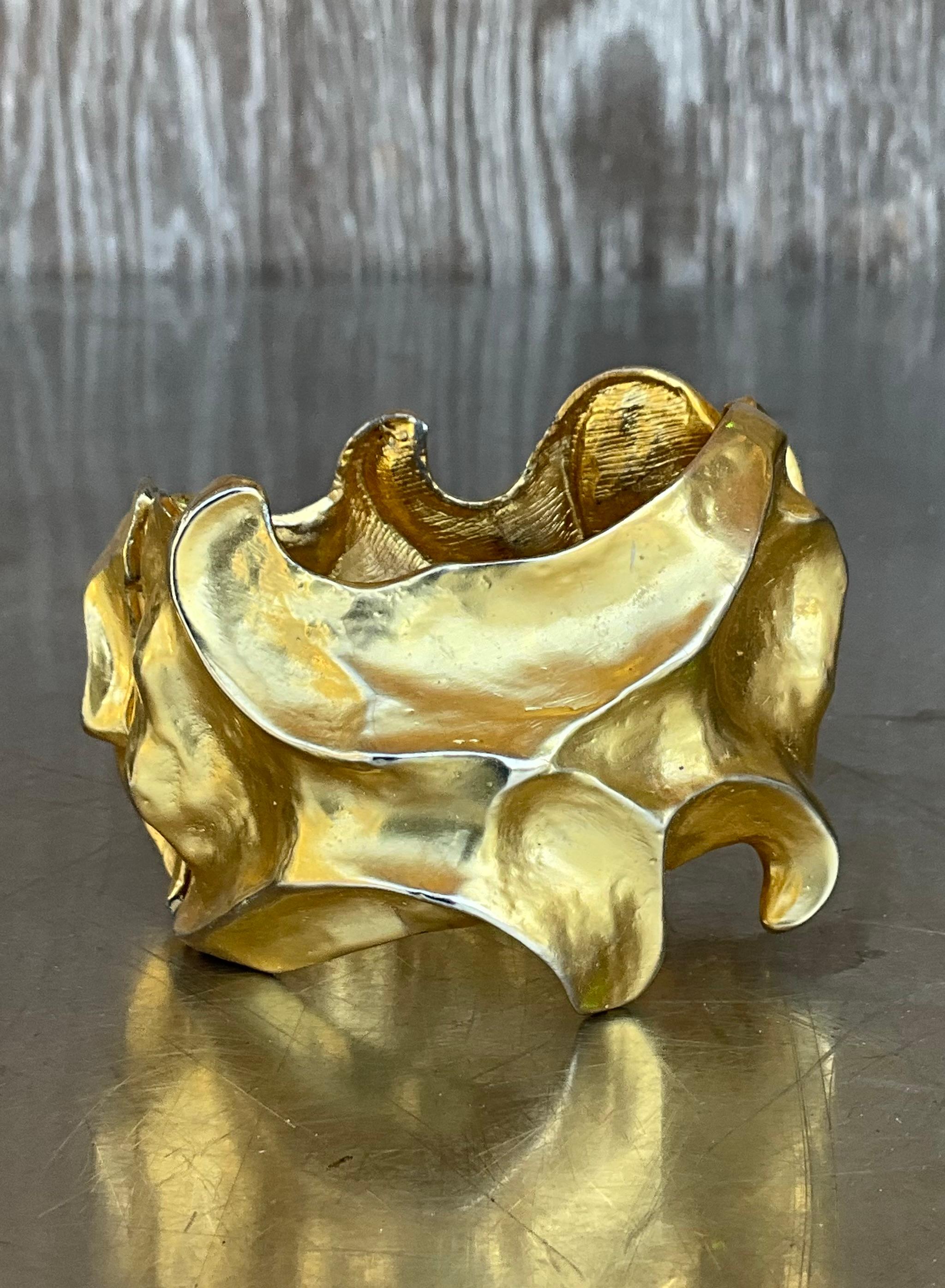 Bracciale astratto vintage in tonalità oro in vendita 1