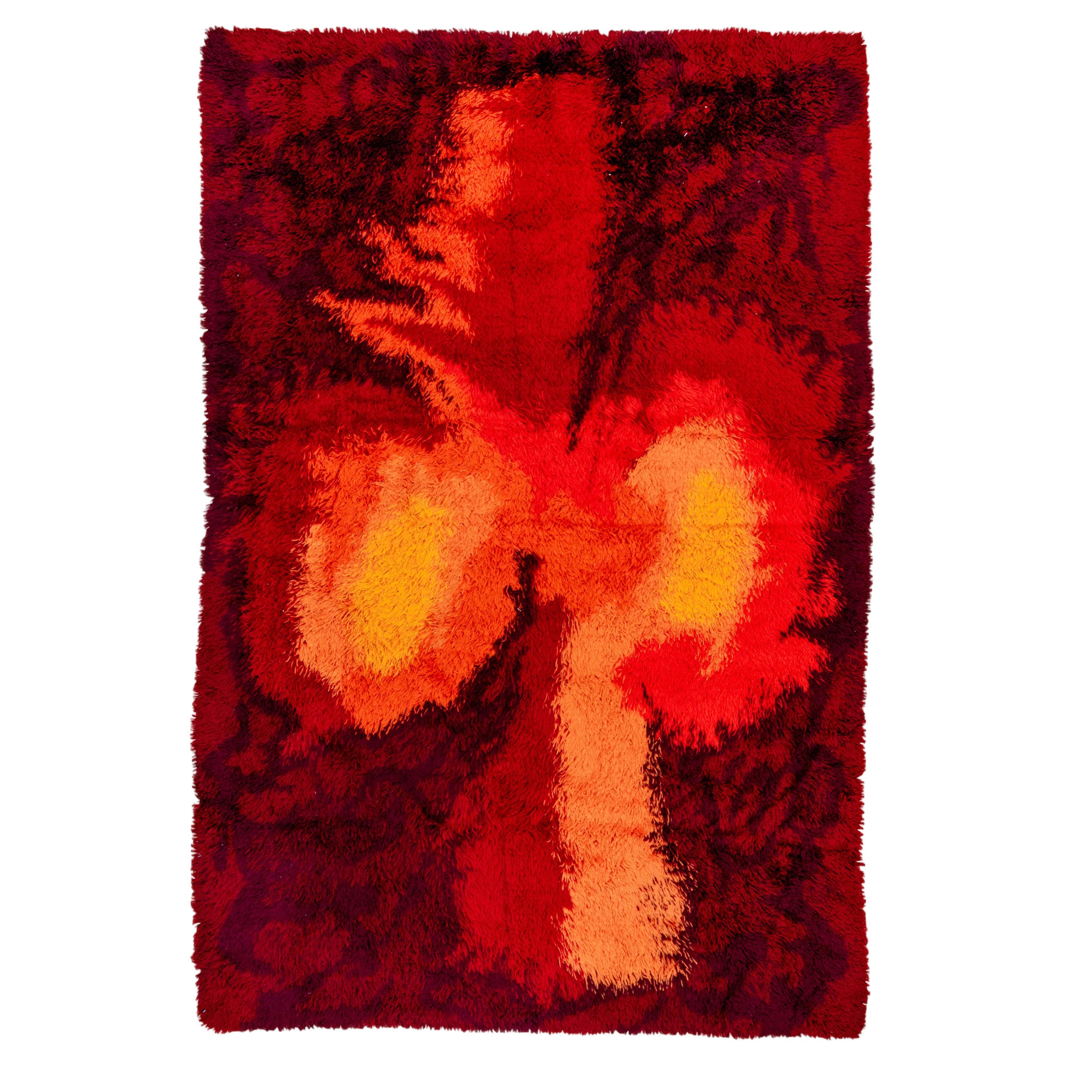 Abstrakter Vintage-Teppich mit kräftigen roten Farben im Angebot