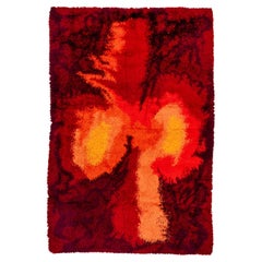 Vintage Abstract Rug with Bold Red Colors