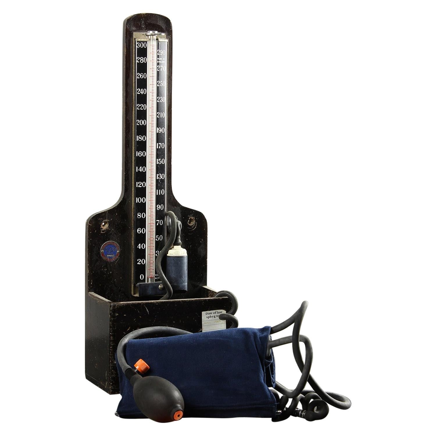 Vintage Accoson Sphygmomanometer in Box, 20th Century For Sale
