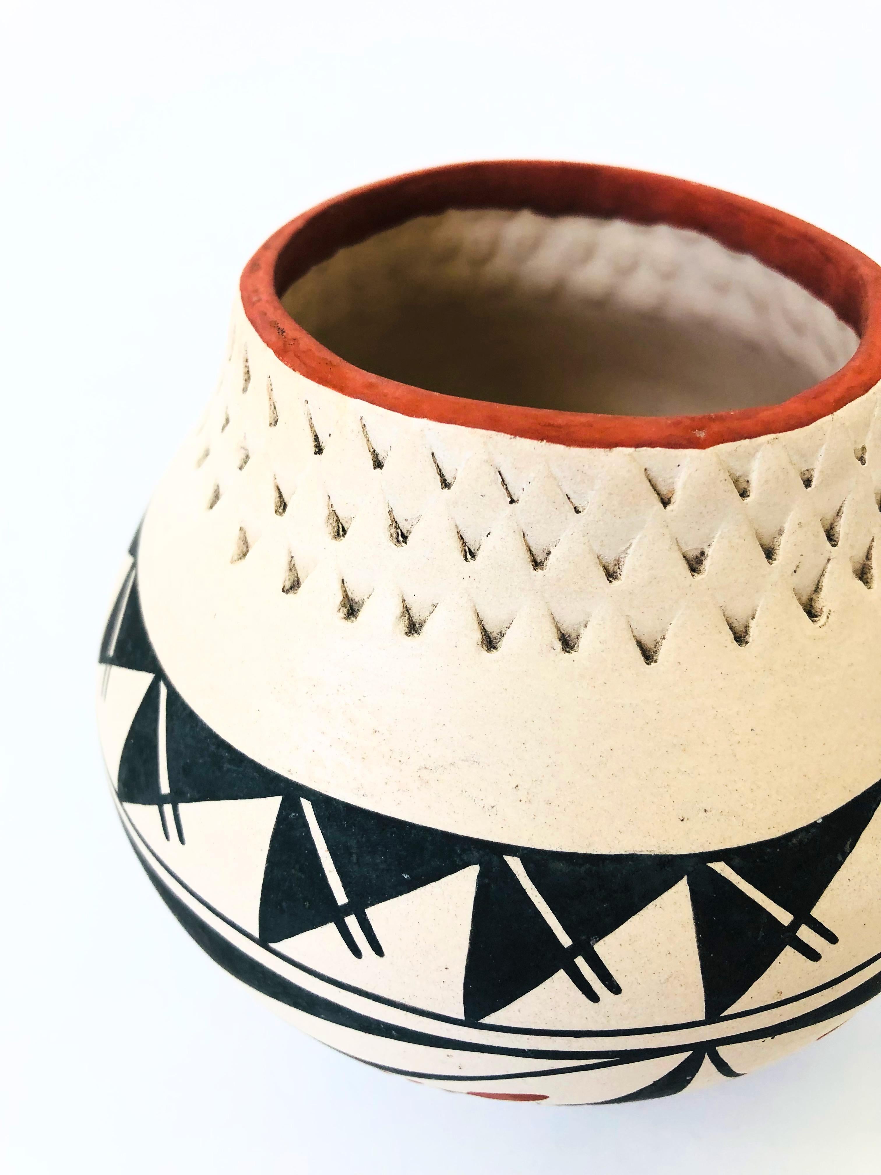 Native American Vintage Acoma Pueblo Pottery Vase by R Juanico