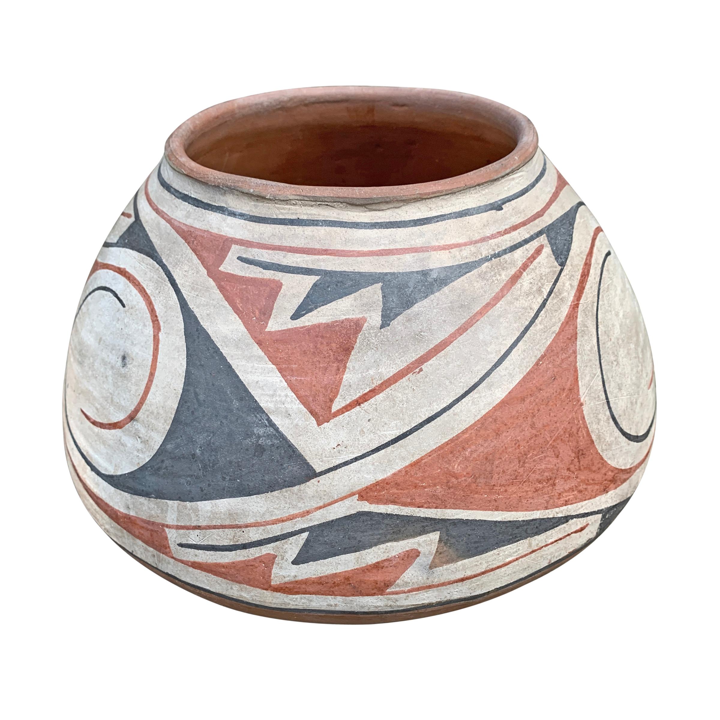 Native American Vintage Casa Grandes Pottery Vase