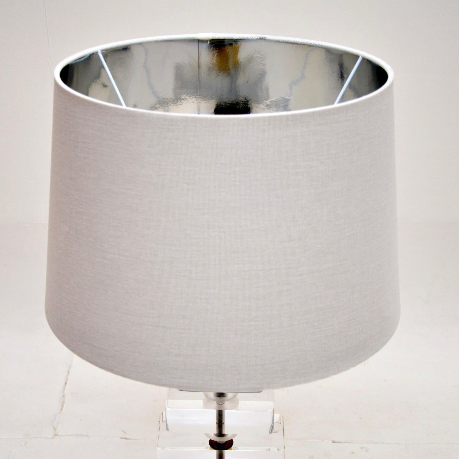 Mid-Century Modern Vintage Acrylic and Brass Table Lamp For Sale