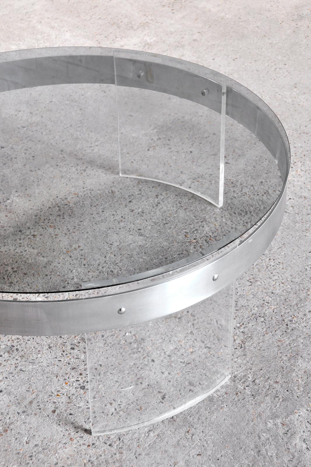 Vintage Acrylic & Steel Glass Coffee Table, France 1970s In Good Condition For Sale In Antwerp, Antwerp