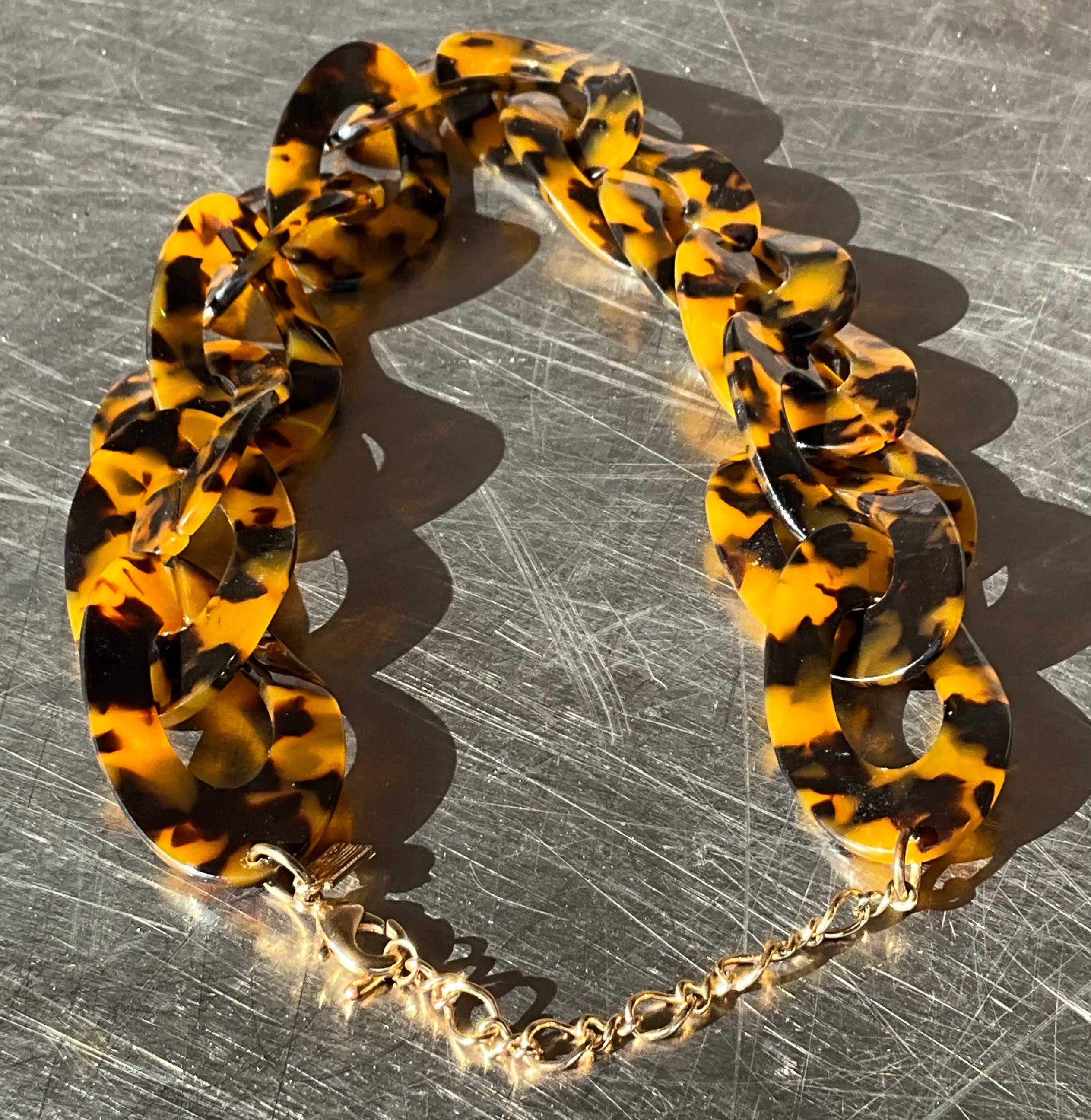 Vintage Acrylic Tortoise Necklace For Sale 1