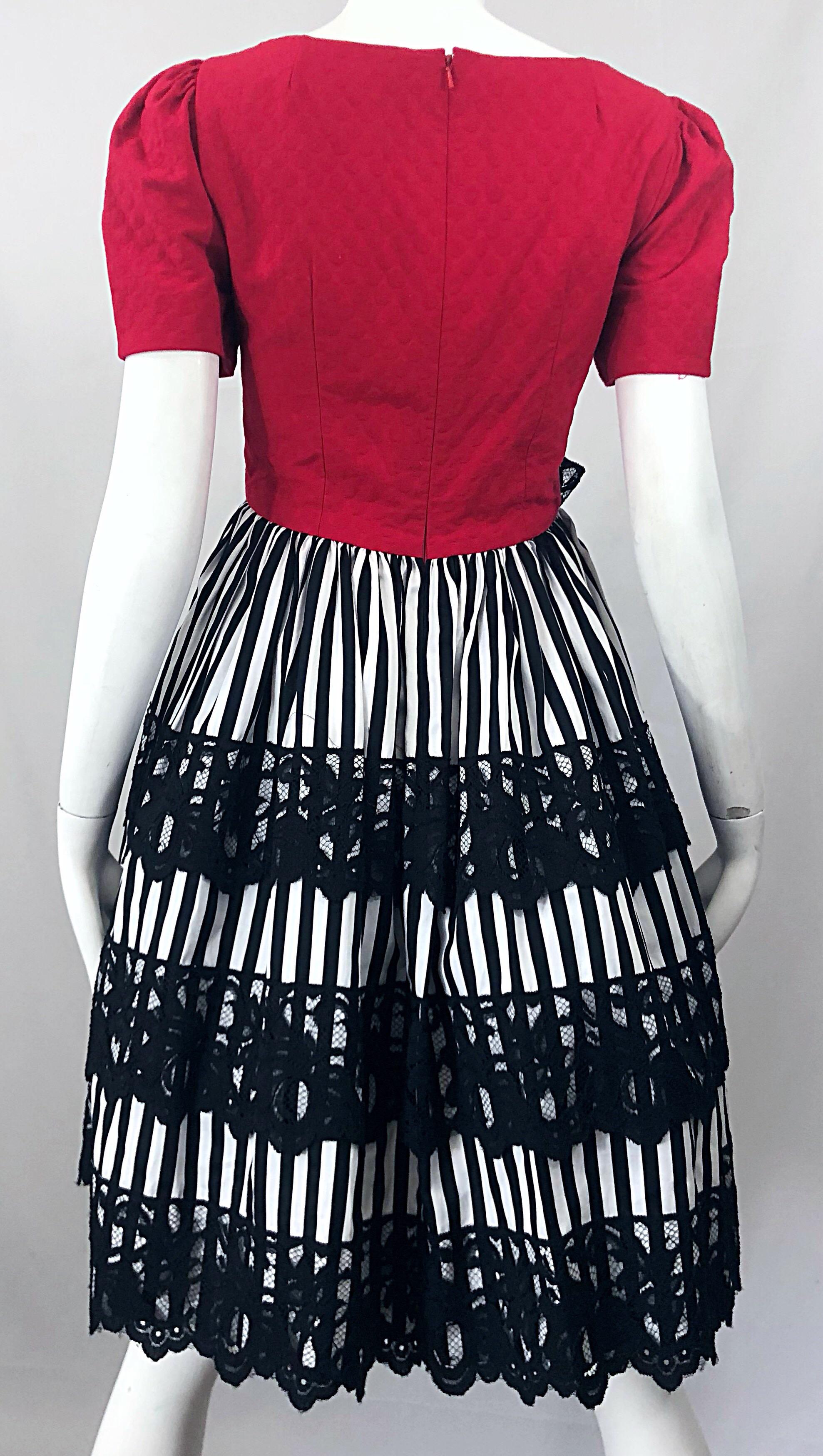 Vintage Adele Simpson 1980s Red Black White Fit n' Flare Empire Bow Lace Dress For Sale 8