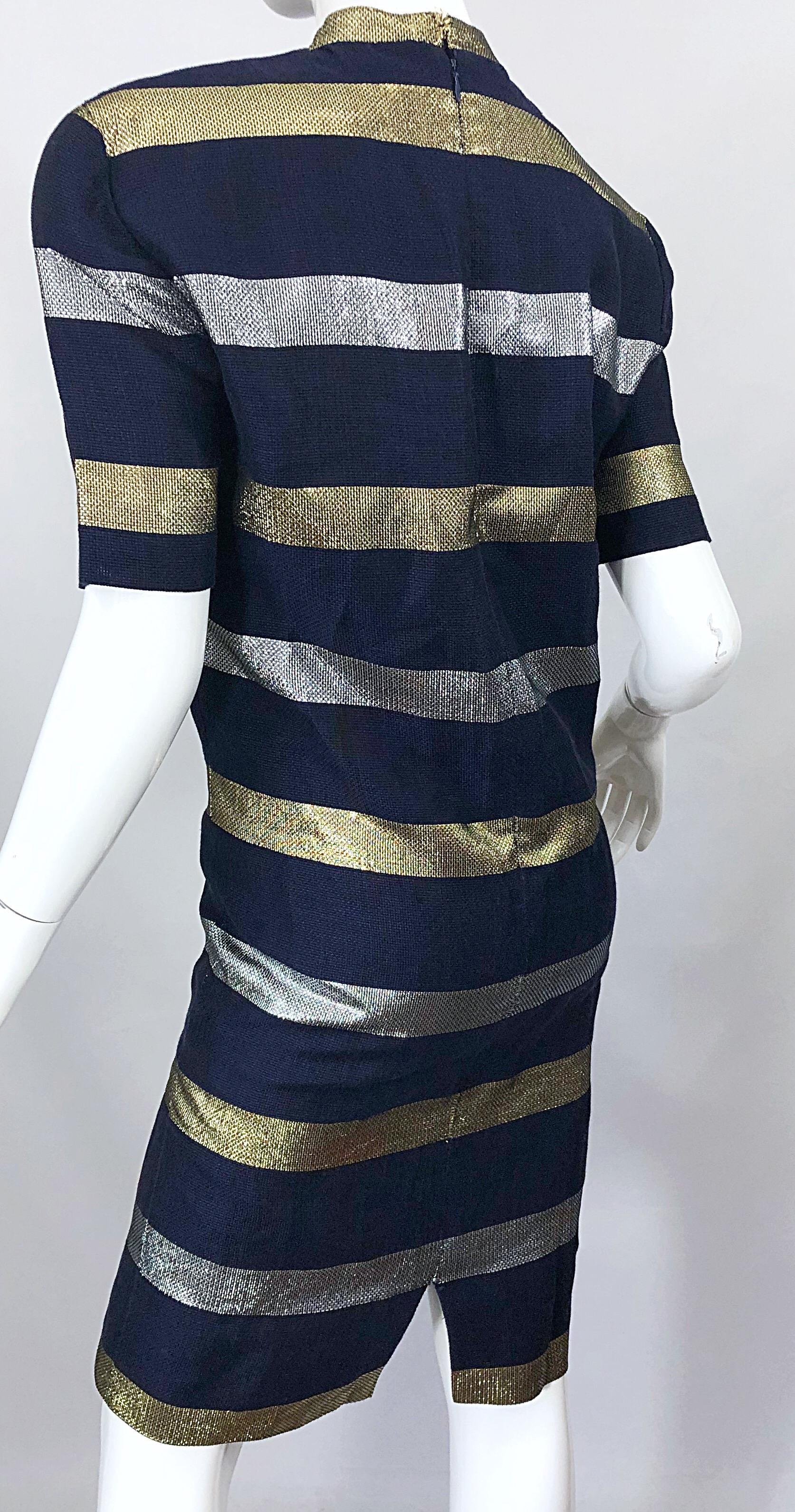 Vintage Adele Simpson Size 10 Navy Blue + Gold + Silver Striped Linen Dress In Excellent Condition In San Diego, CA