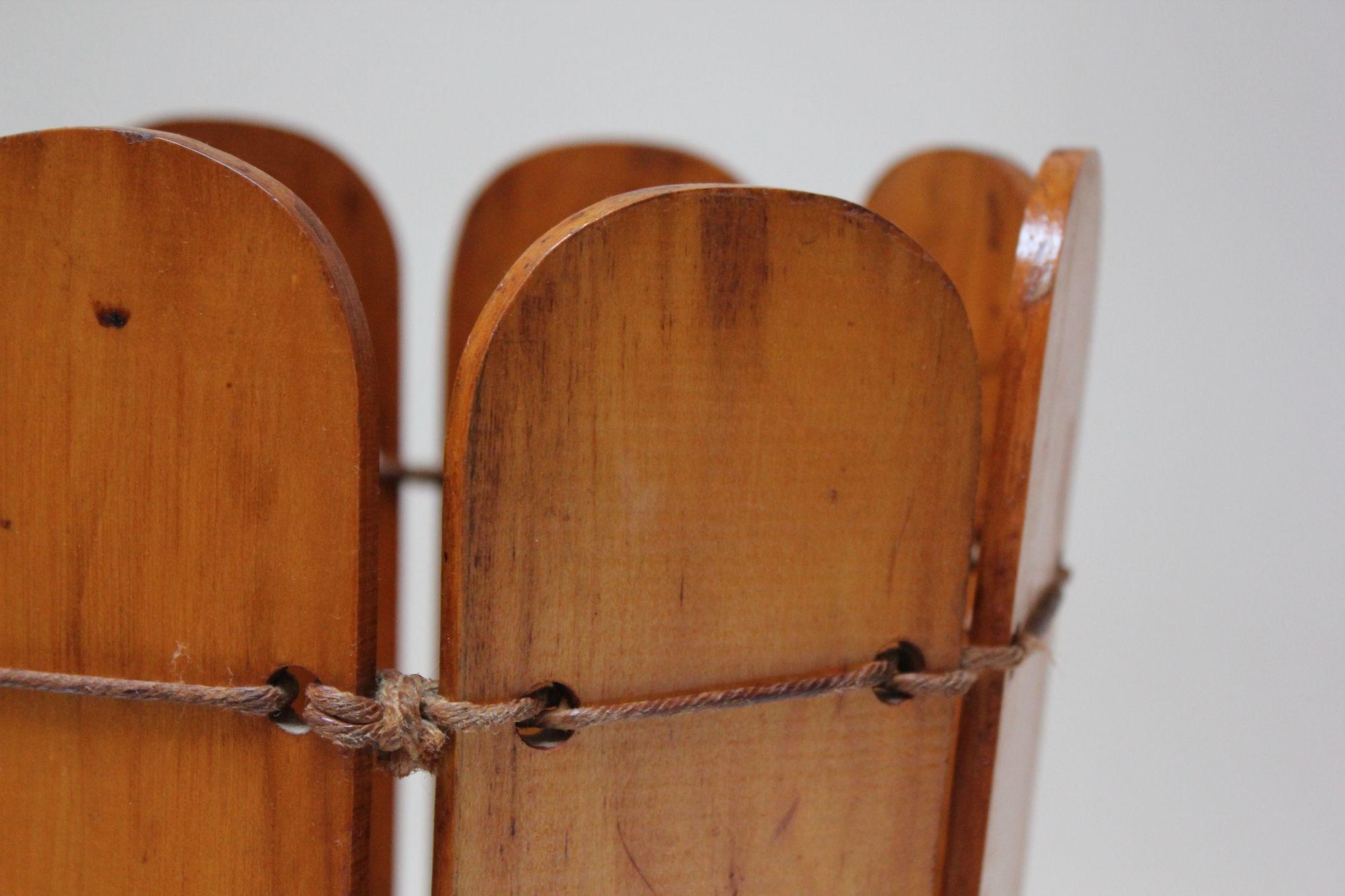 Vintage Adirondack / Craftsman-Style Maple Wastebasket For Sale 7
