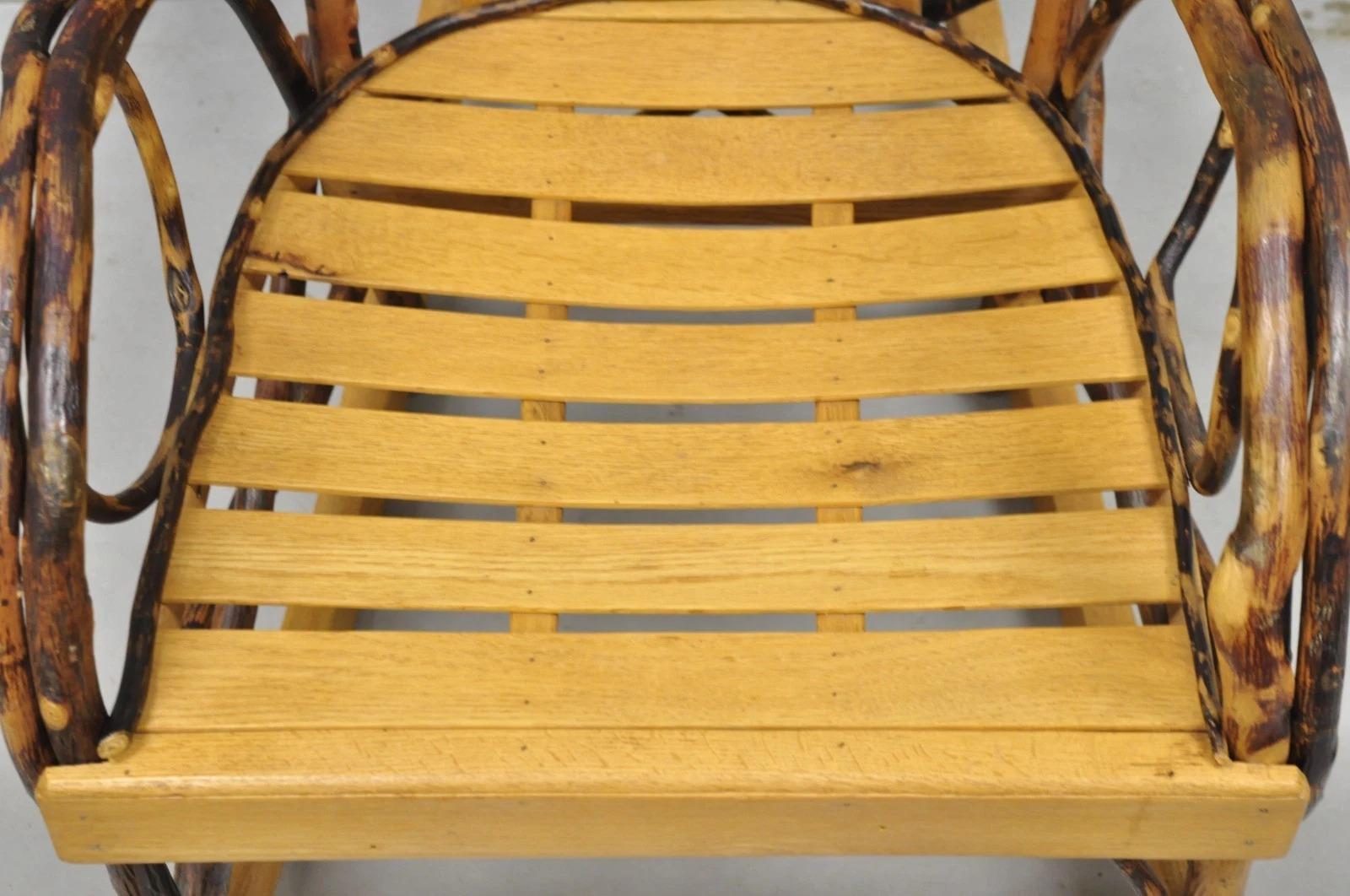 20ième siècle Vintage Adirondack Tree Branch Twig Arts & Crafts Primitive Rocker Rocking Chair en vente