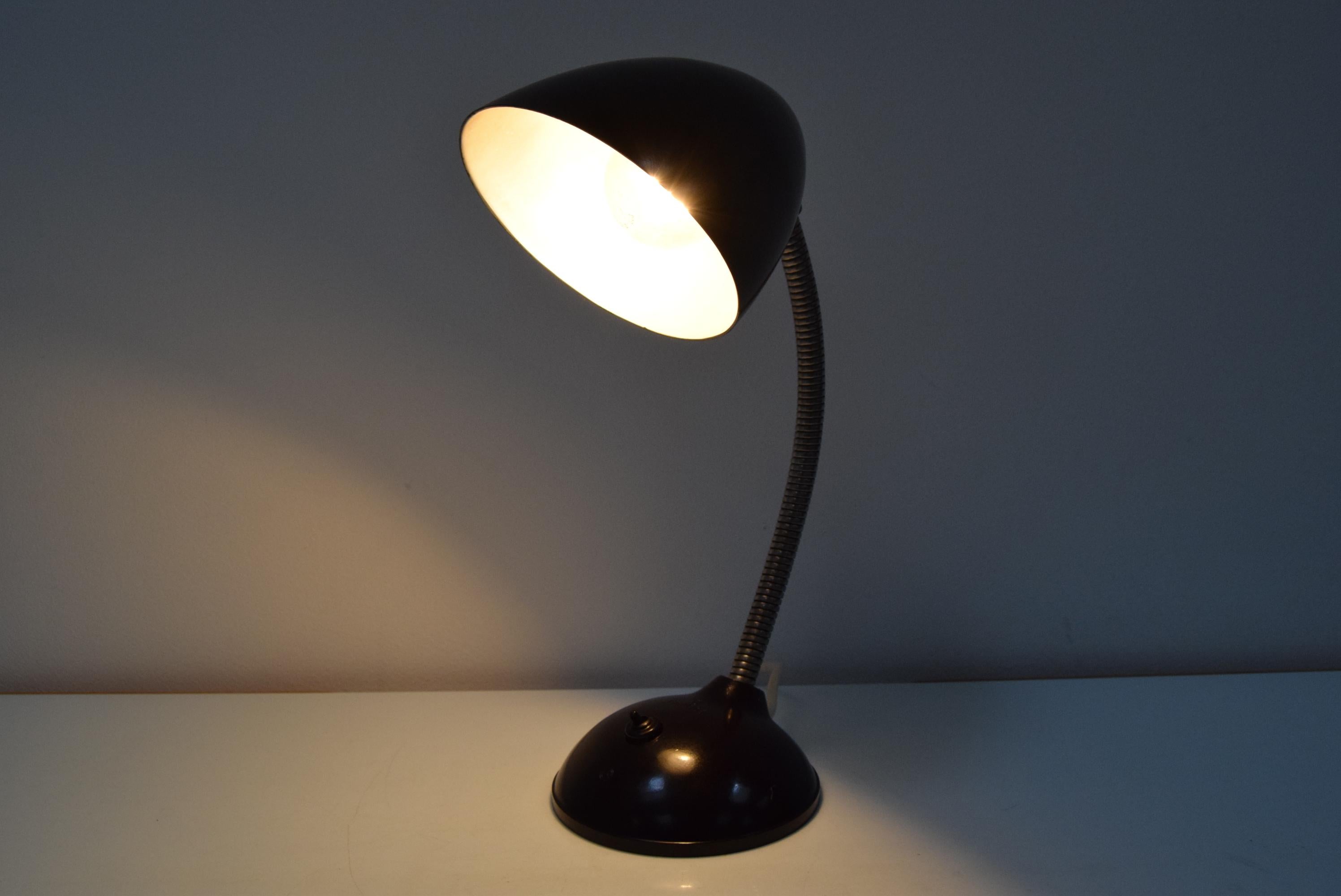 Mid-Century Modern Vintage Adjustable Bakelite Table Lamp, 1950's For Sale