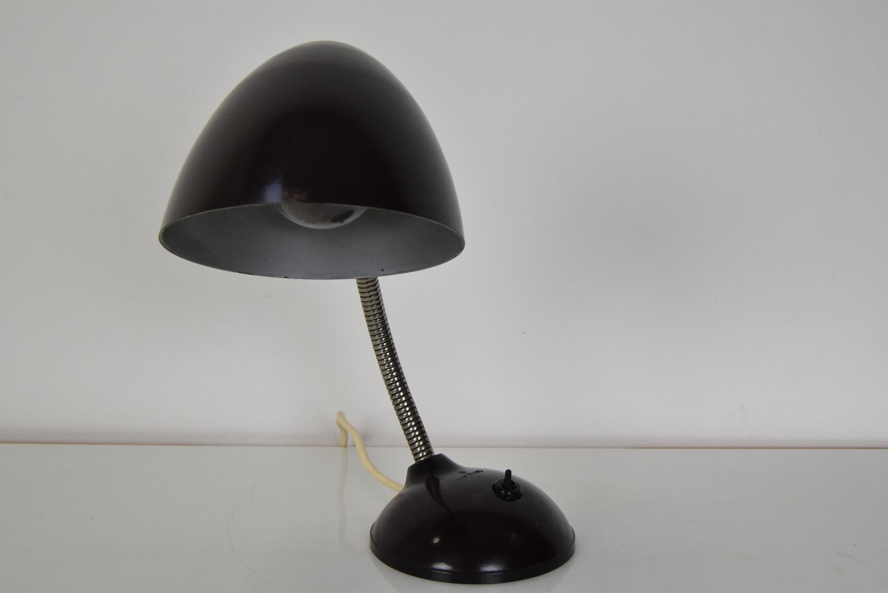Lampe de bureau vintage réglable en bakélite, années 1950 en vente 1