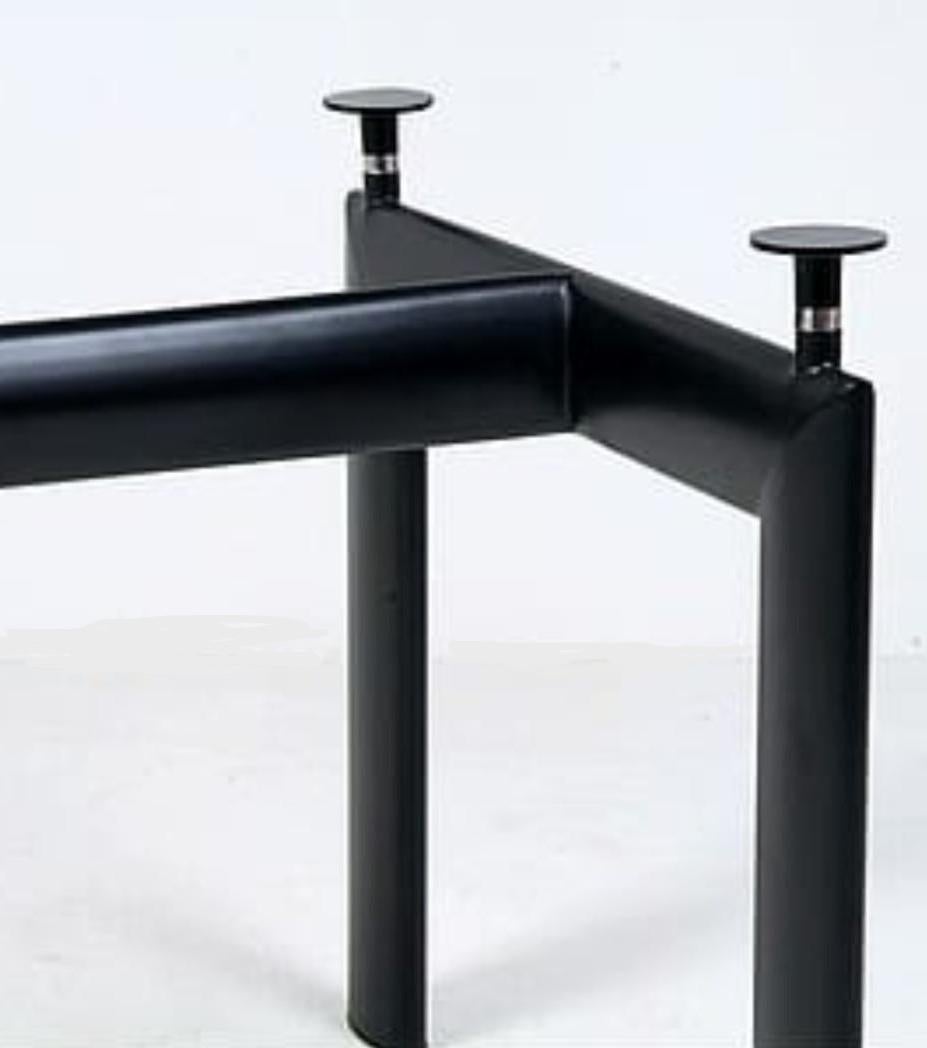 Vintage Verstellbarer Konferenz Esstisch Schwarz LC6 Tisch Mit Original Dickem Glas im Angebot 7
