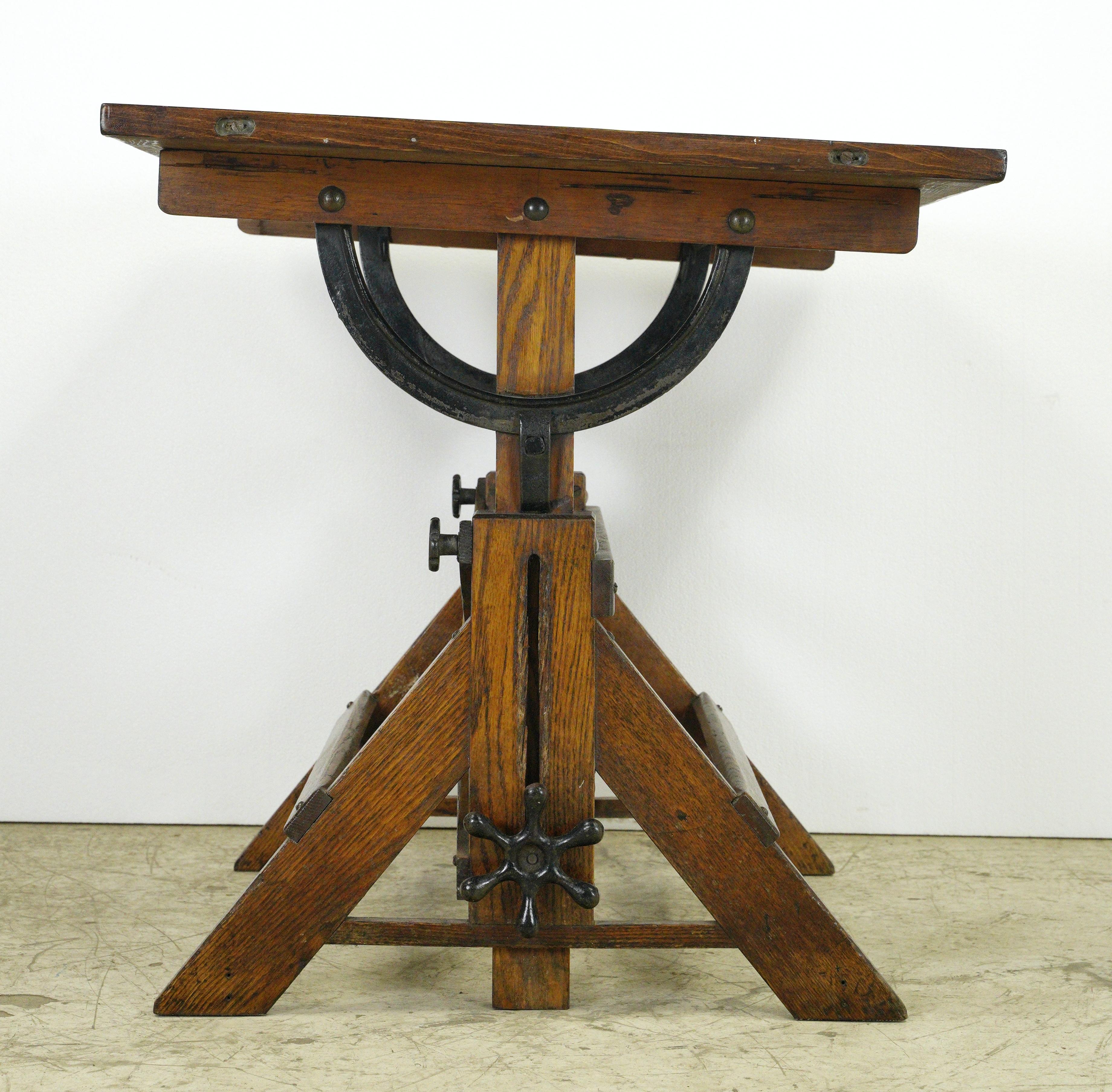 Vintage Adjustable Height Tilting Oak & Pine Drafting Table In Good Condition In New York, NY