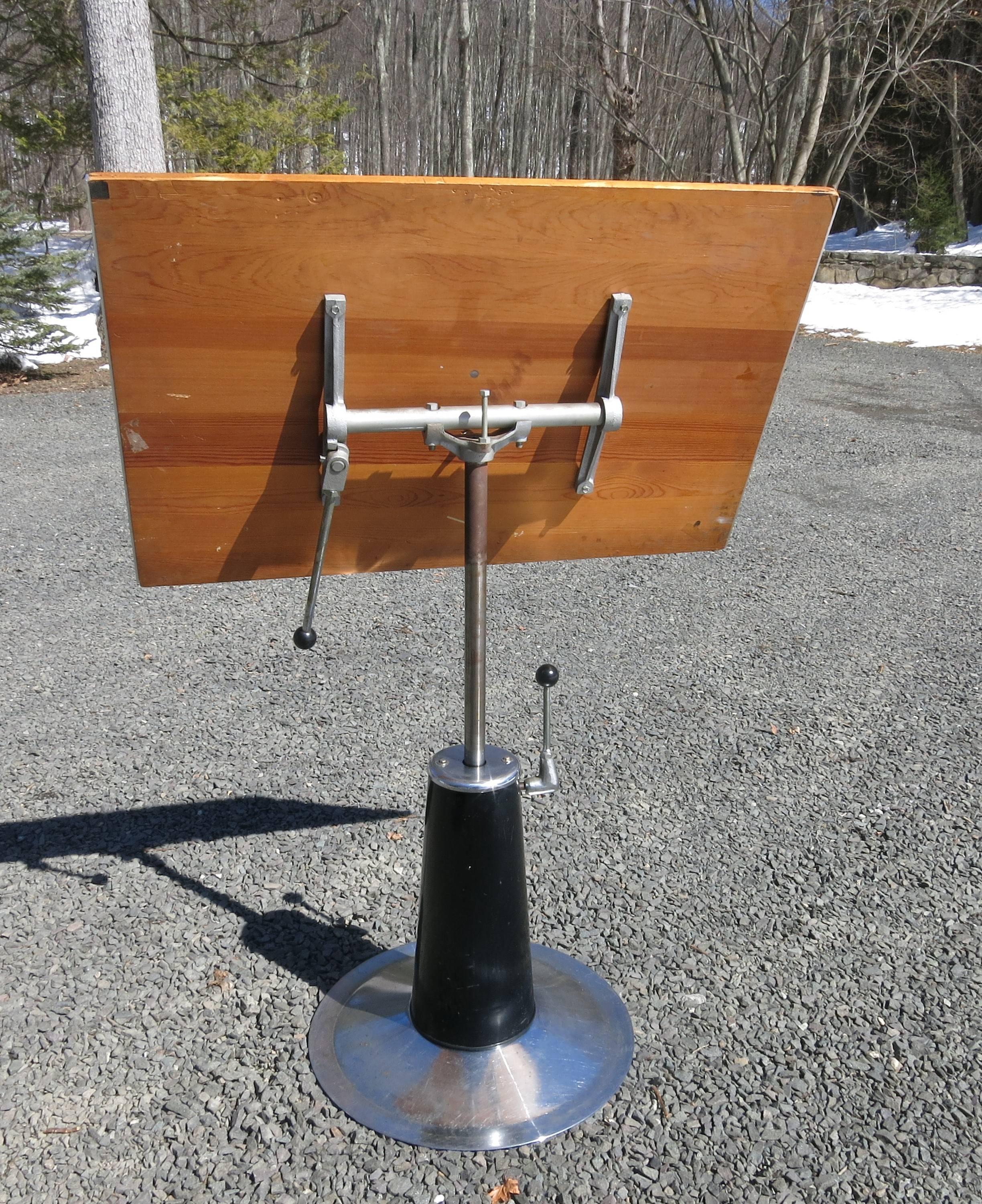 Mid-20th Century Vintage Adjustable Hydraulic Drafting Table