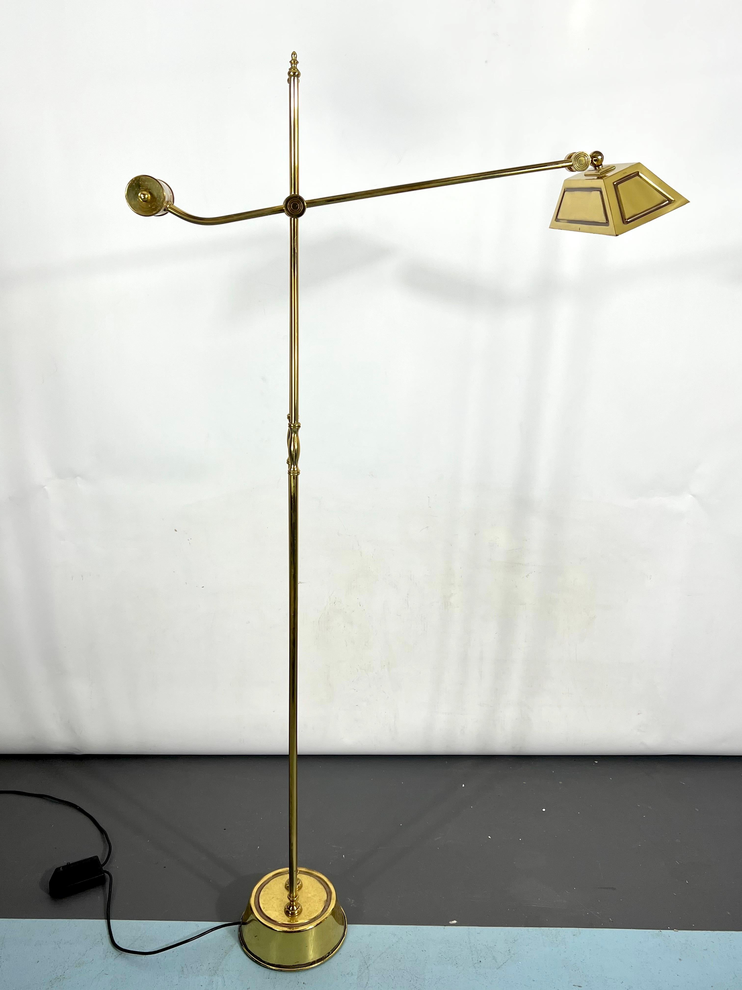 Vintage Adjustable Italian Solid Brass Floor Lamp from 70s en vente 4