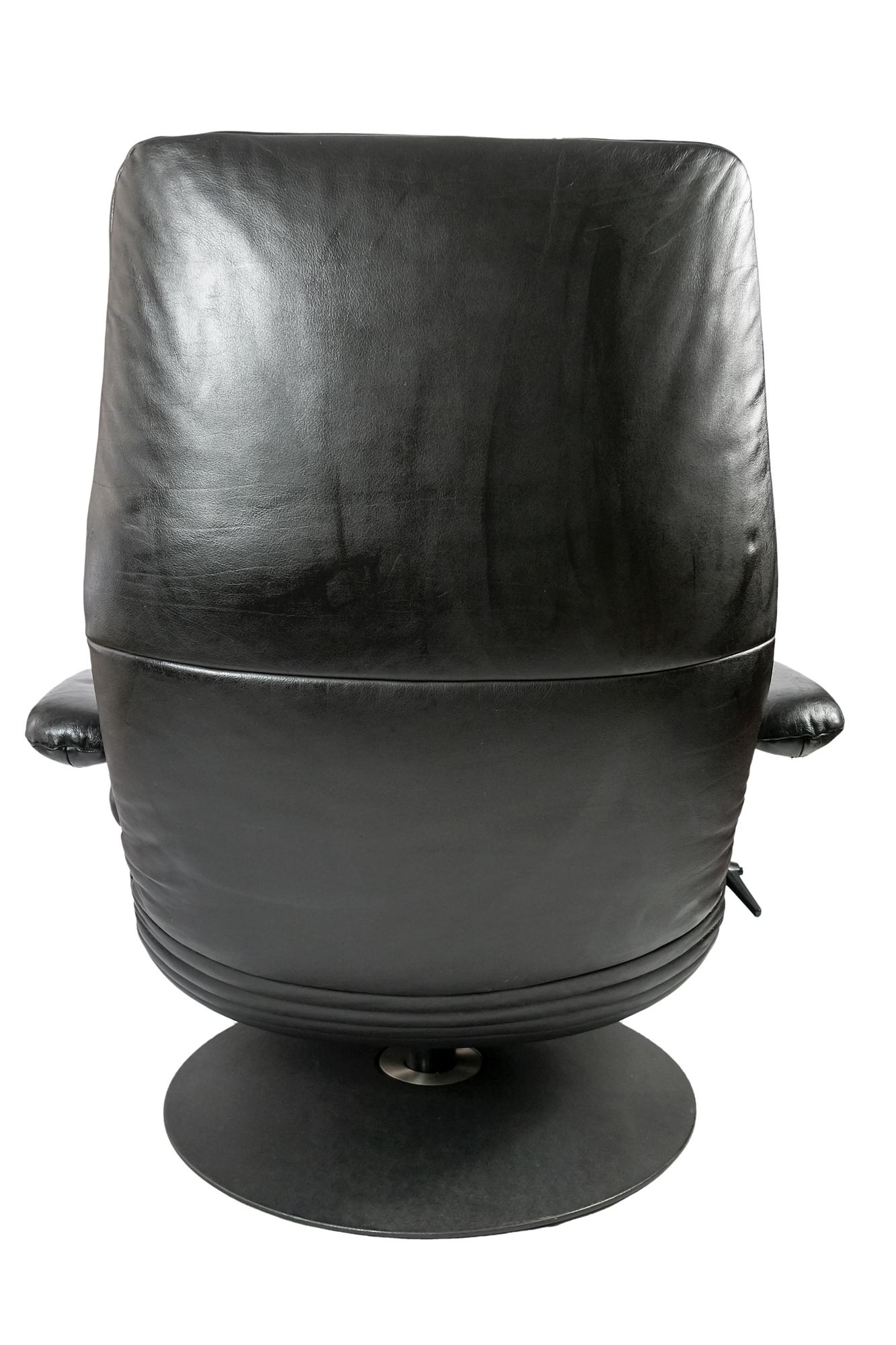Steel Vintage Adjustable Reclining Lounge Leather Armchair by JORI