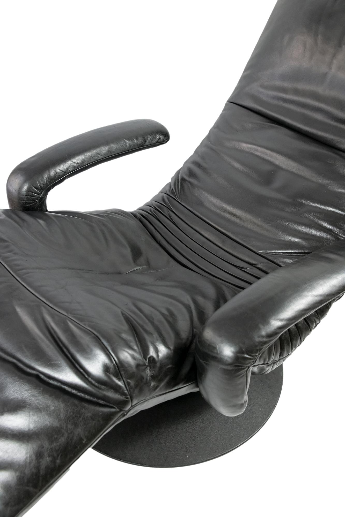 Vintage Adjustable Reclining Lounge Leather Armchair by JORI 1