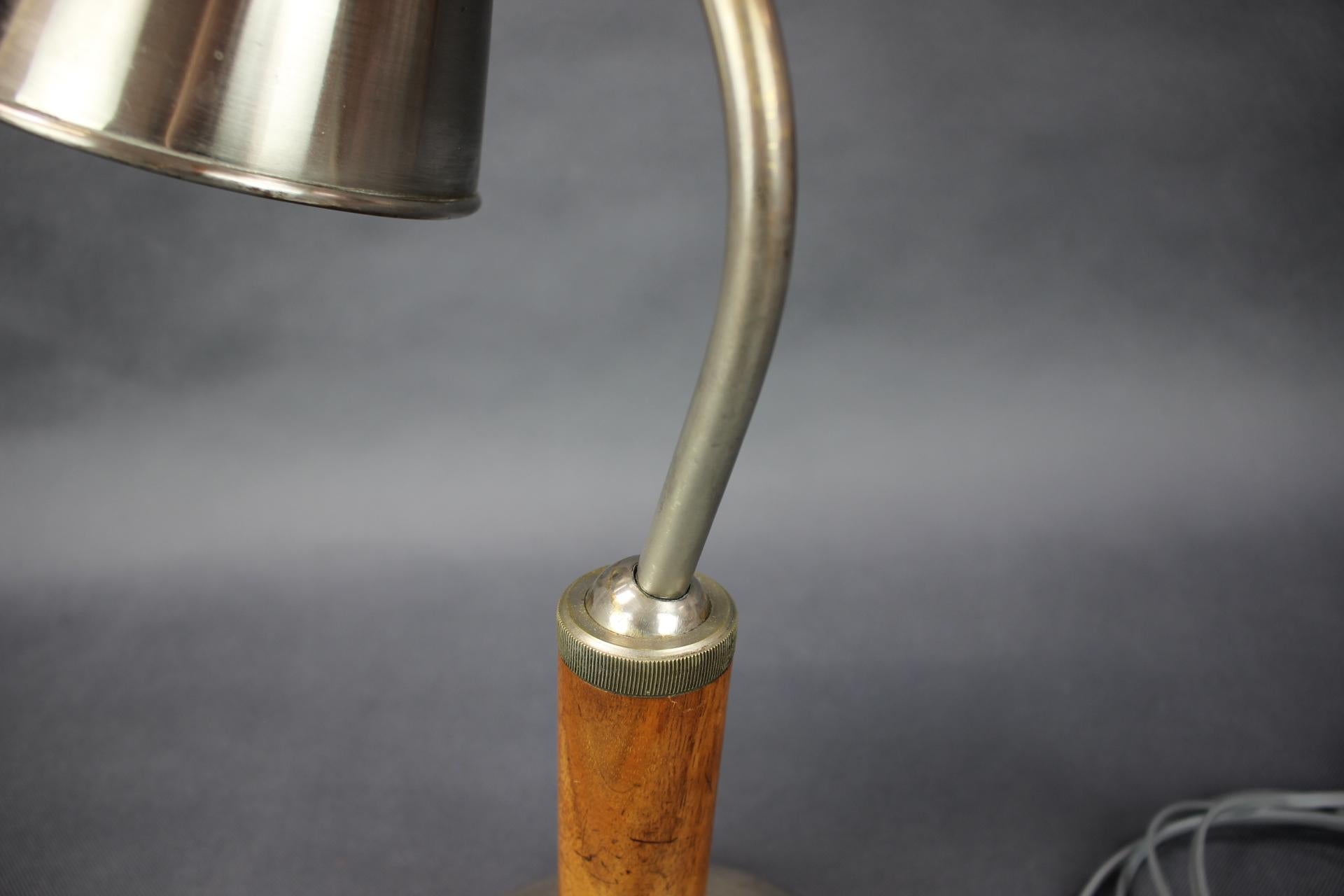 Vintage Adjustable Table Lamp, 1940s In Good Condition For Sale In Praha, CZ