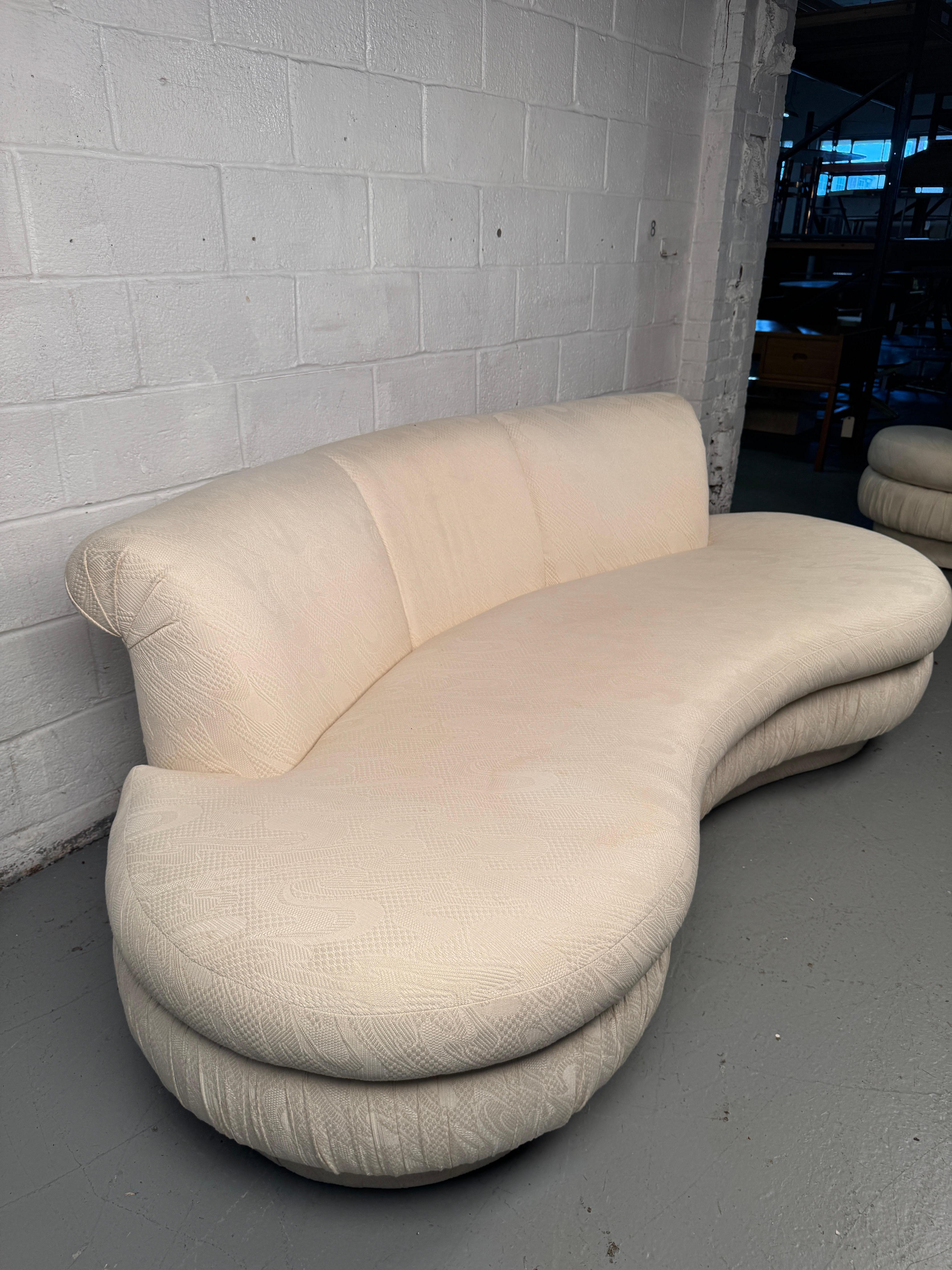 Vintage Adrian Pearsall Kidney Shaped Sofa In Good Condition For Sale In Brooklyn, NY