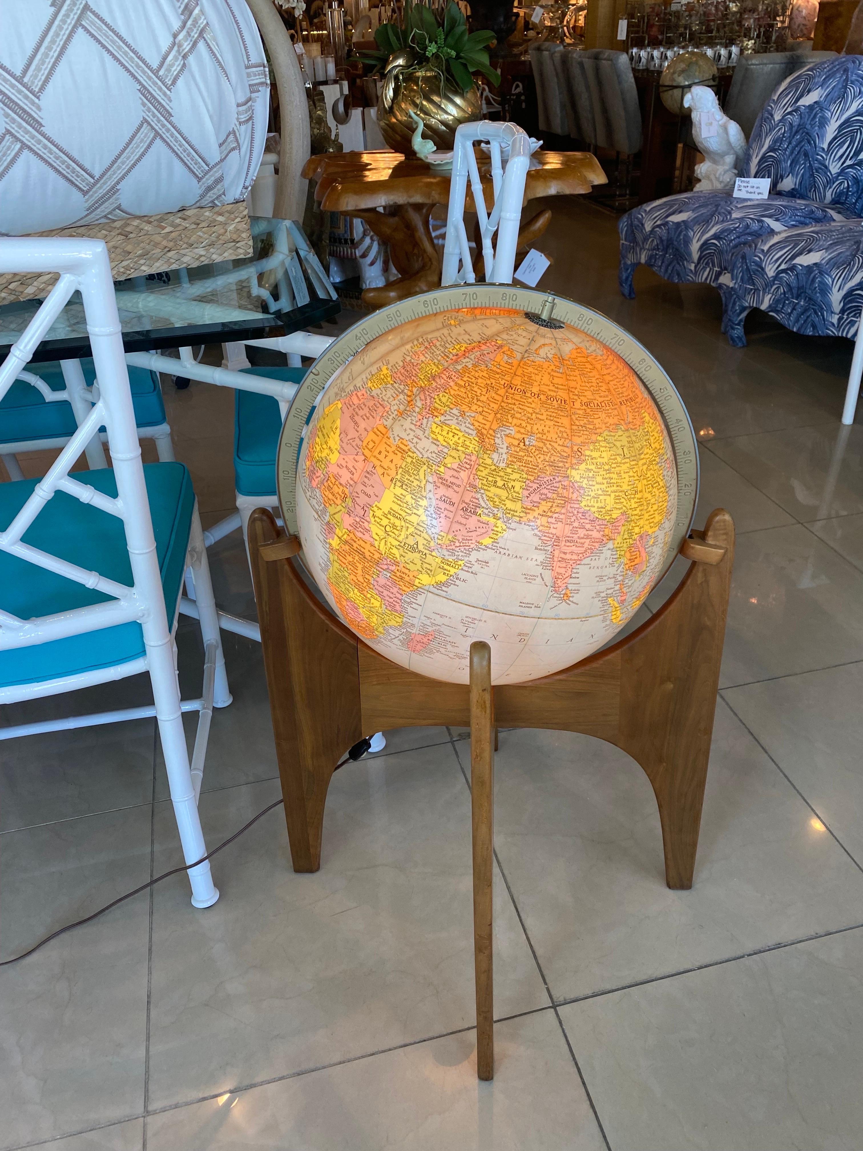 Vintage 1960s Mid-Century Modern illuminated globe by Adrian Pearsall for Craft Associates. Same aging to globe (pictured). Tested, working order. Dimensions: 33 H x 22 W x 22 D.