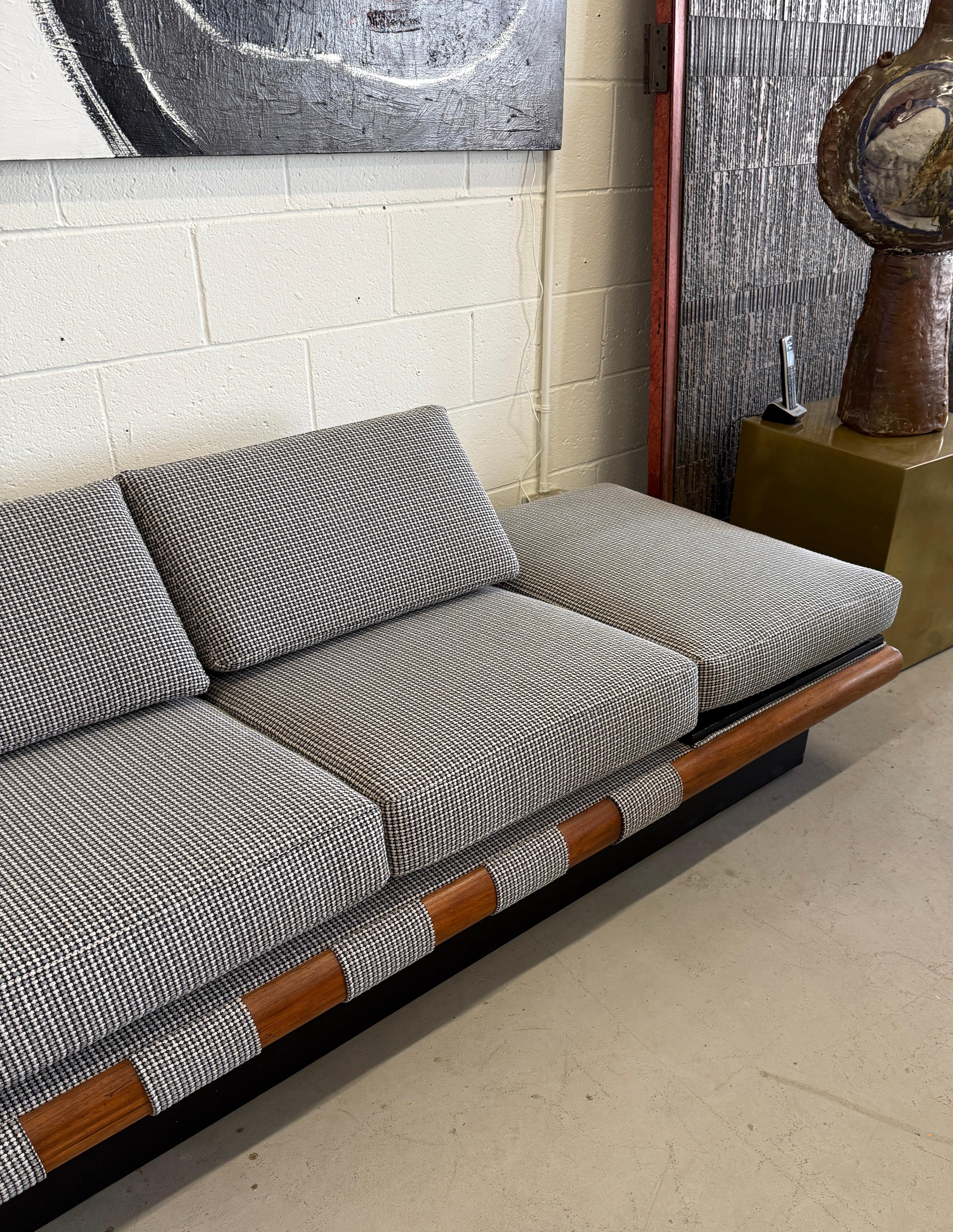 Vintage Adrian Pearsall Sofa with Slate Ends Reupholstered in Knoll Entwin Jet 9