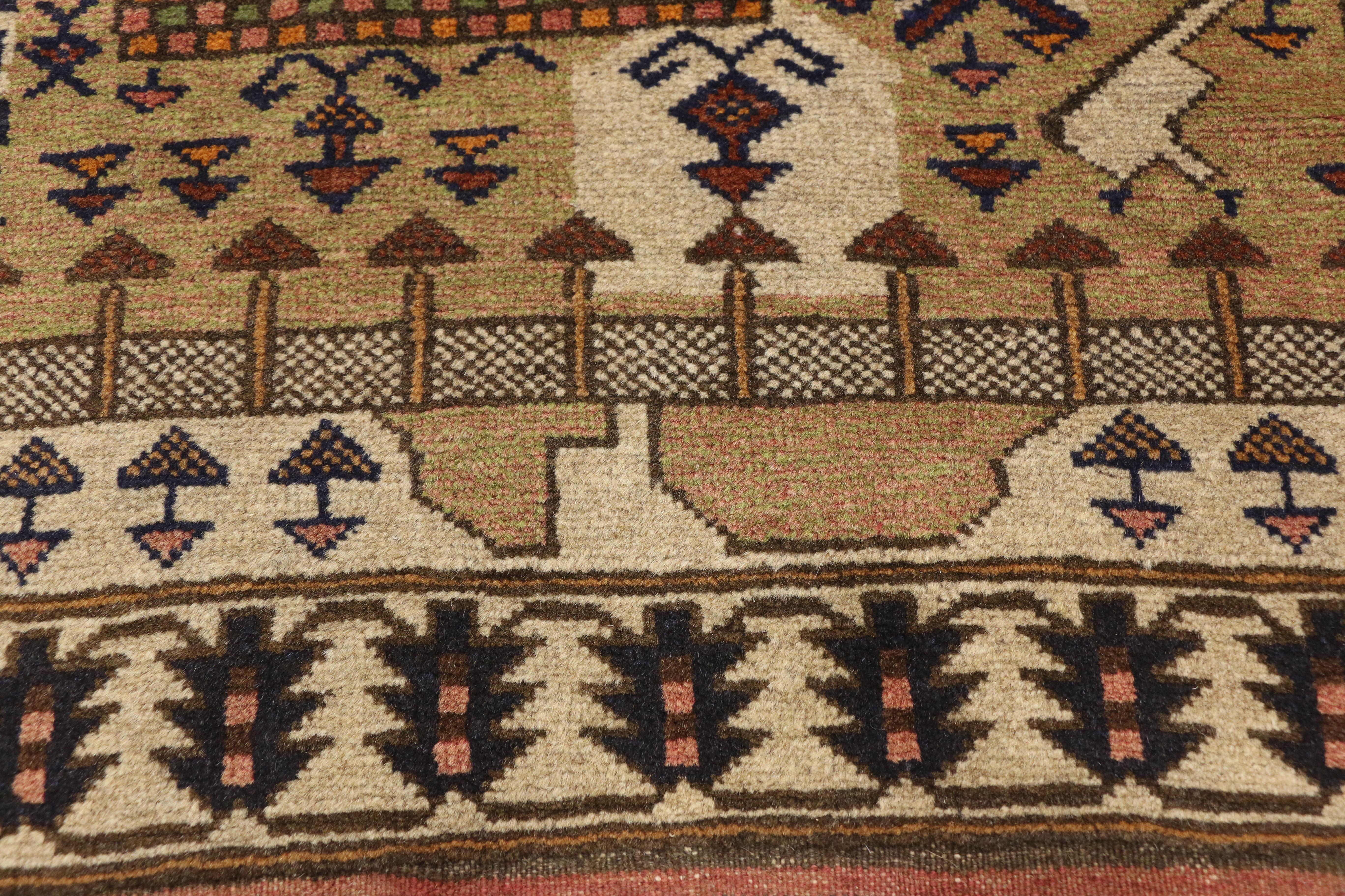 Noué à la main Tapis vintage de la guerre d'Afghan Balouch avec style nomade tribal en vente