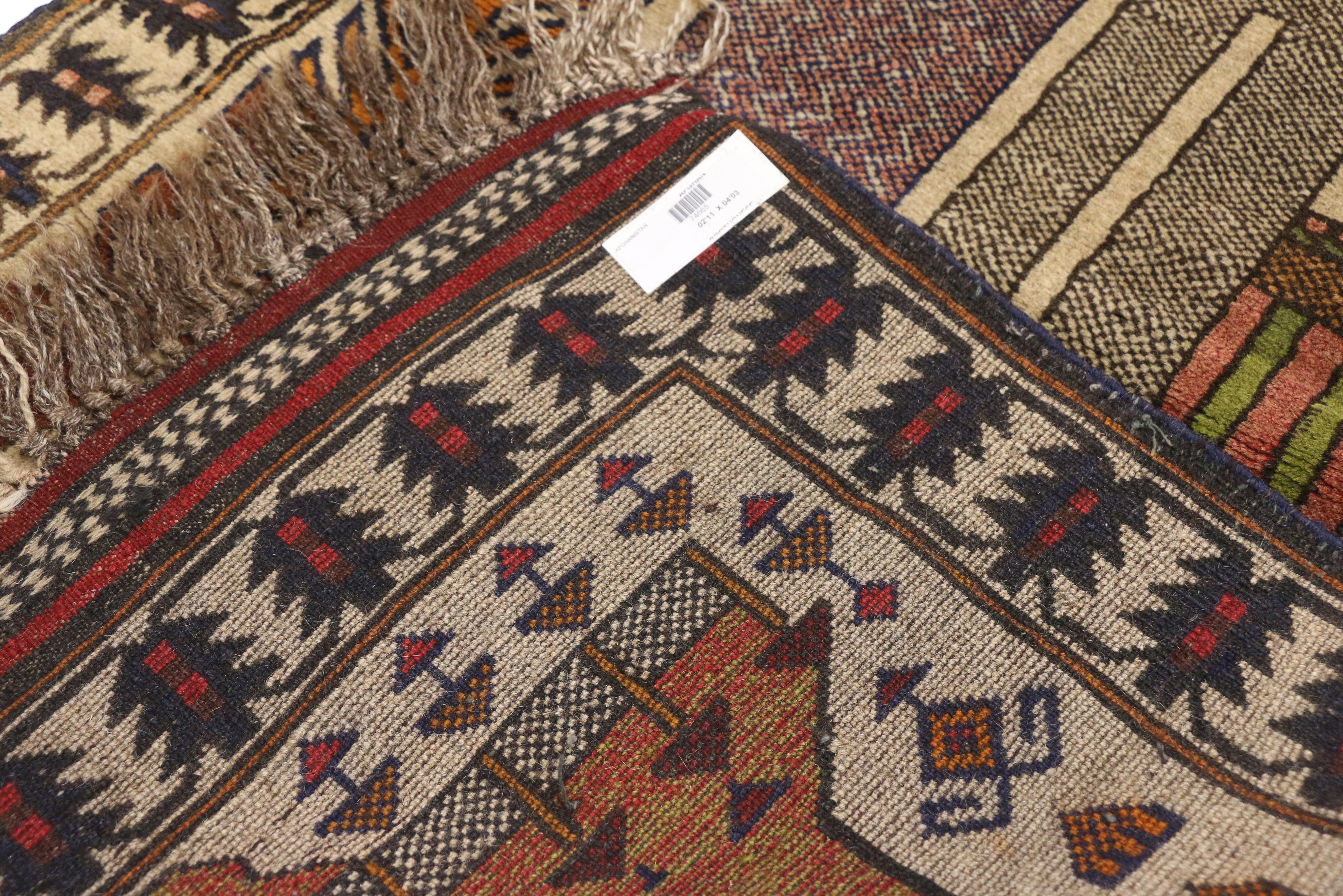 Annodato a mano Tappeto da guerra afghano vintage Balouch con stile tribale nomade in vendita