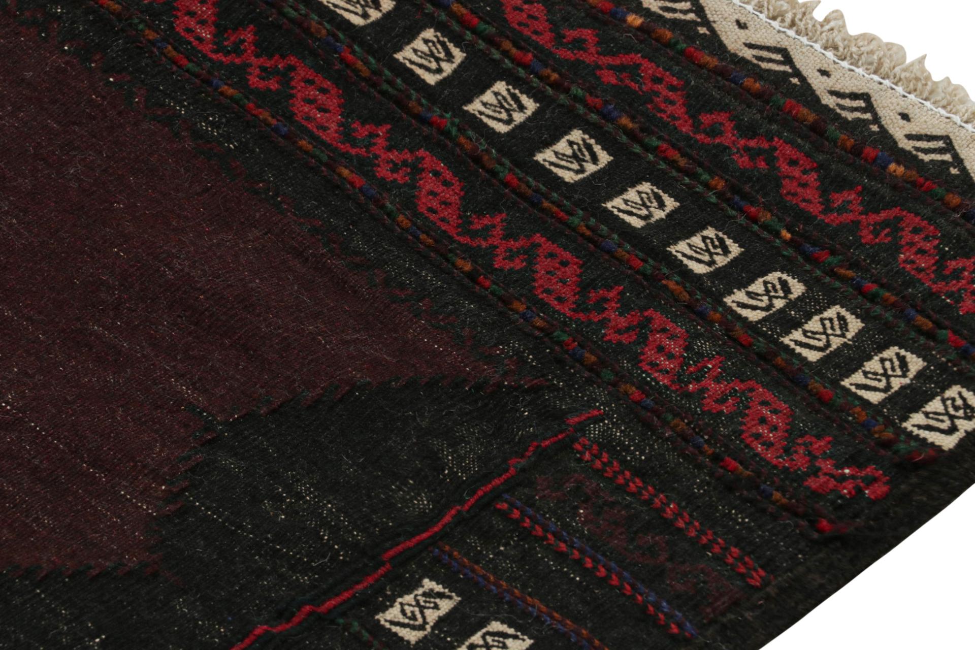 Noué à la main Tapis de couloir Kilim afghan Baluch, avec bordures géométriques de Rug & Kilim en vente