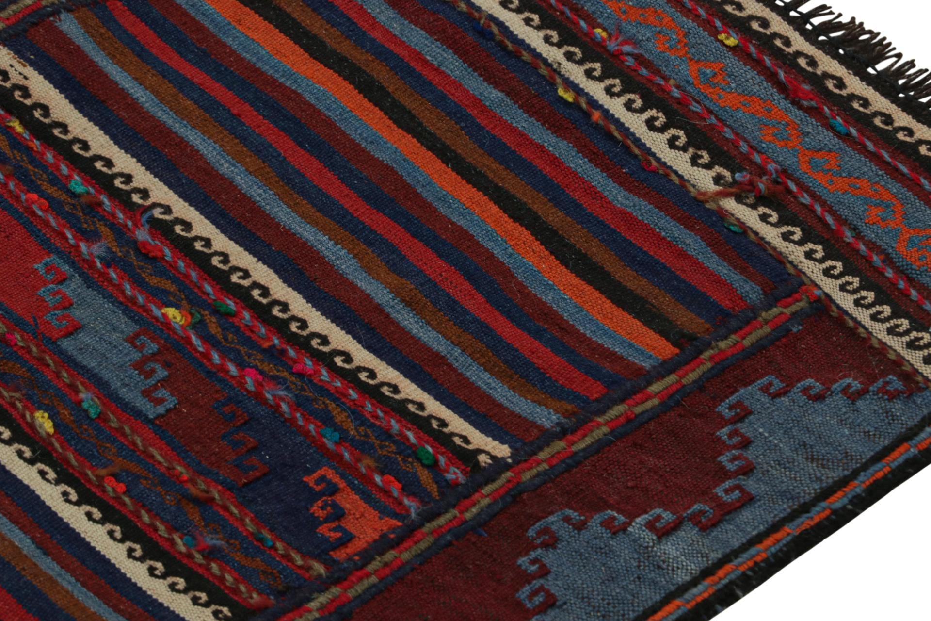 Vintage Afghan Baluch Kilim Läufer Teppich, mit geometrischen Mustern von Rug & Kilim (Handgeknüpft) im Angebot