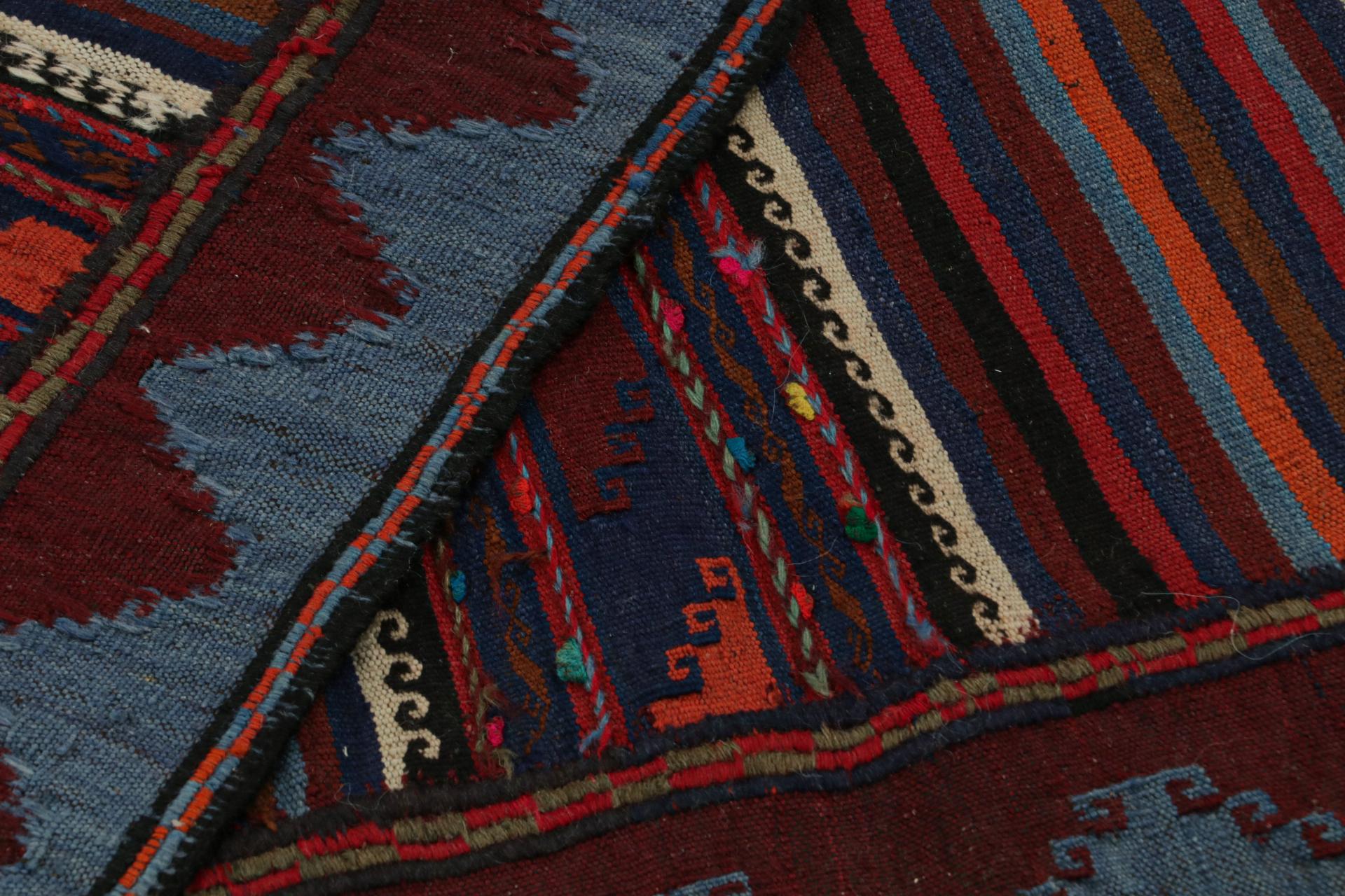 Vintage Afghan Baluch Kilim Läufer Teppich, mit geometrischen Mustern von Rug & Kilim (Mitte des 20. Jahrhunderts) im Angebot