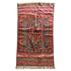 Tapis vintage afghan tissé à la main en laine rouge Baluch