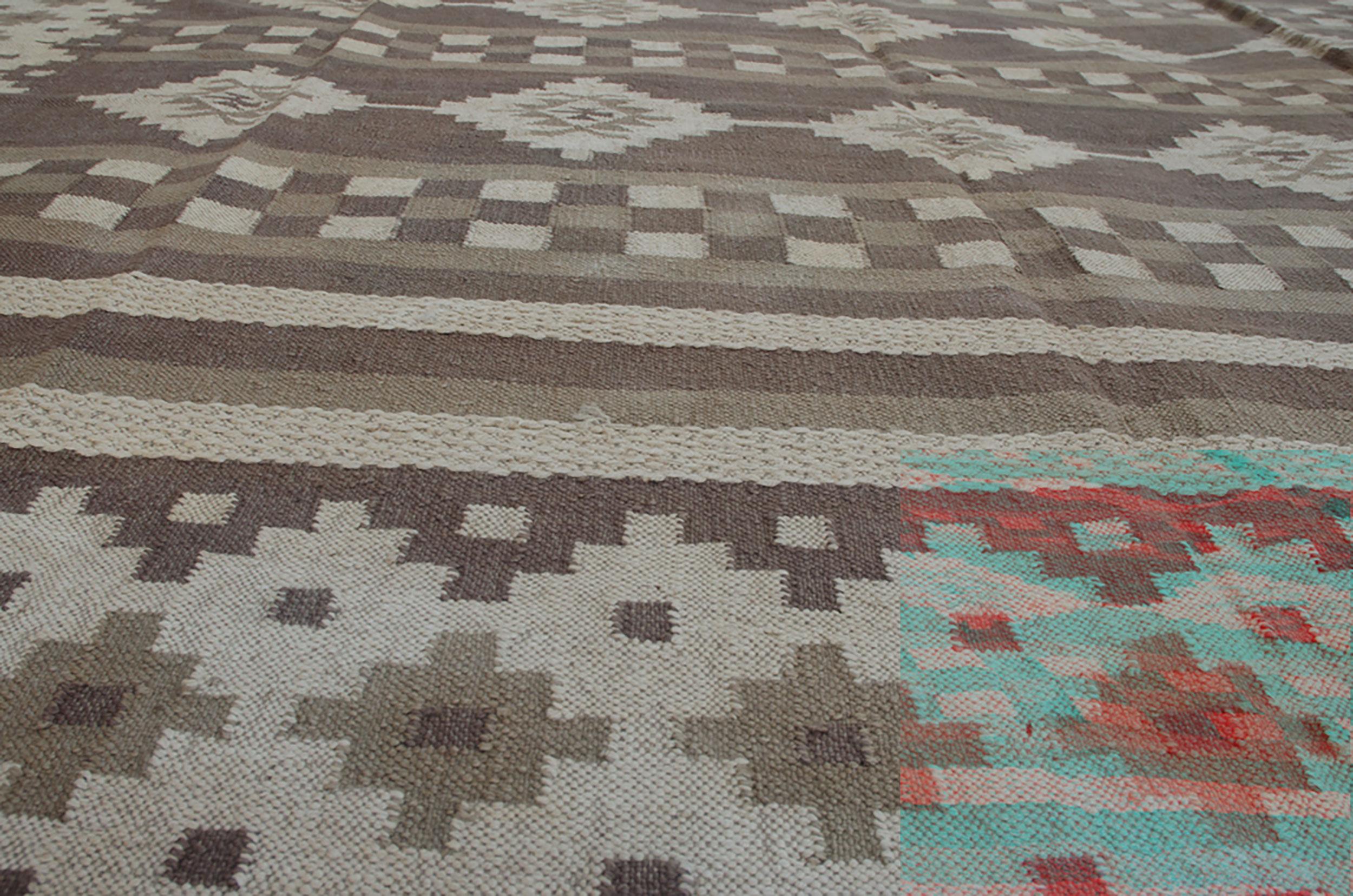 Woven Vintage Afghan Kilim Carpet 409x304cm For Sale