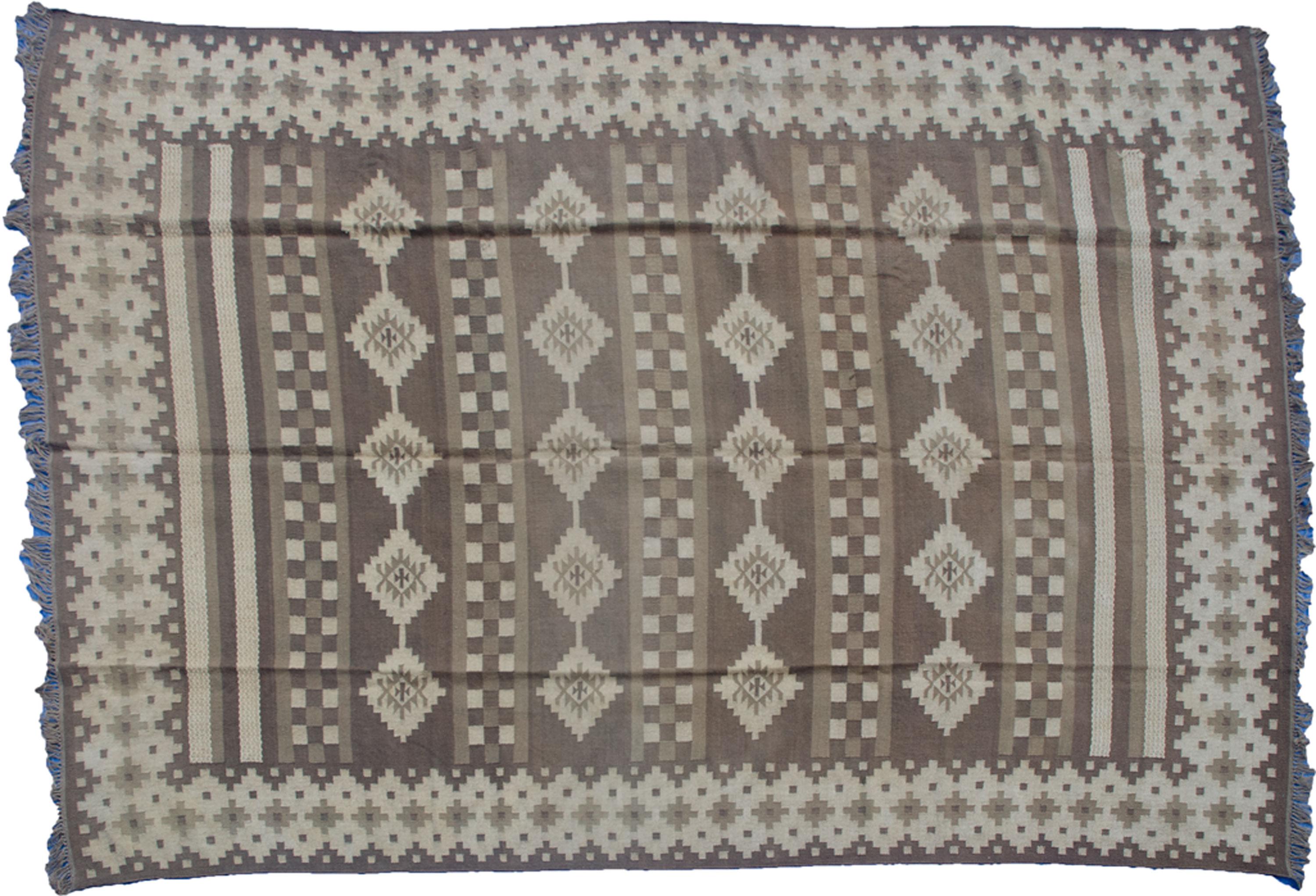 Wool Vintage Afghan Kilim Carpet 409x304cm For Sale