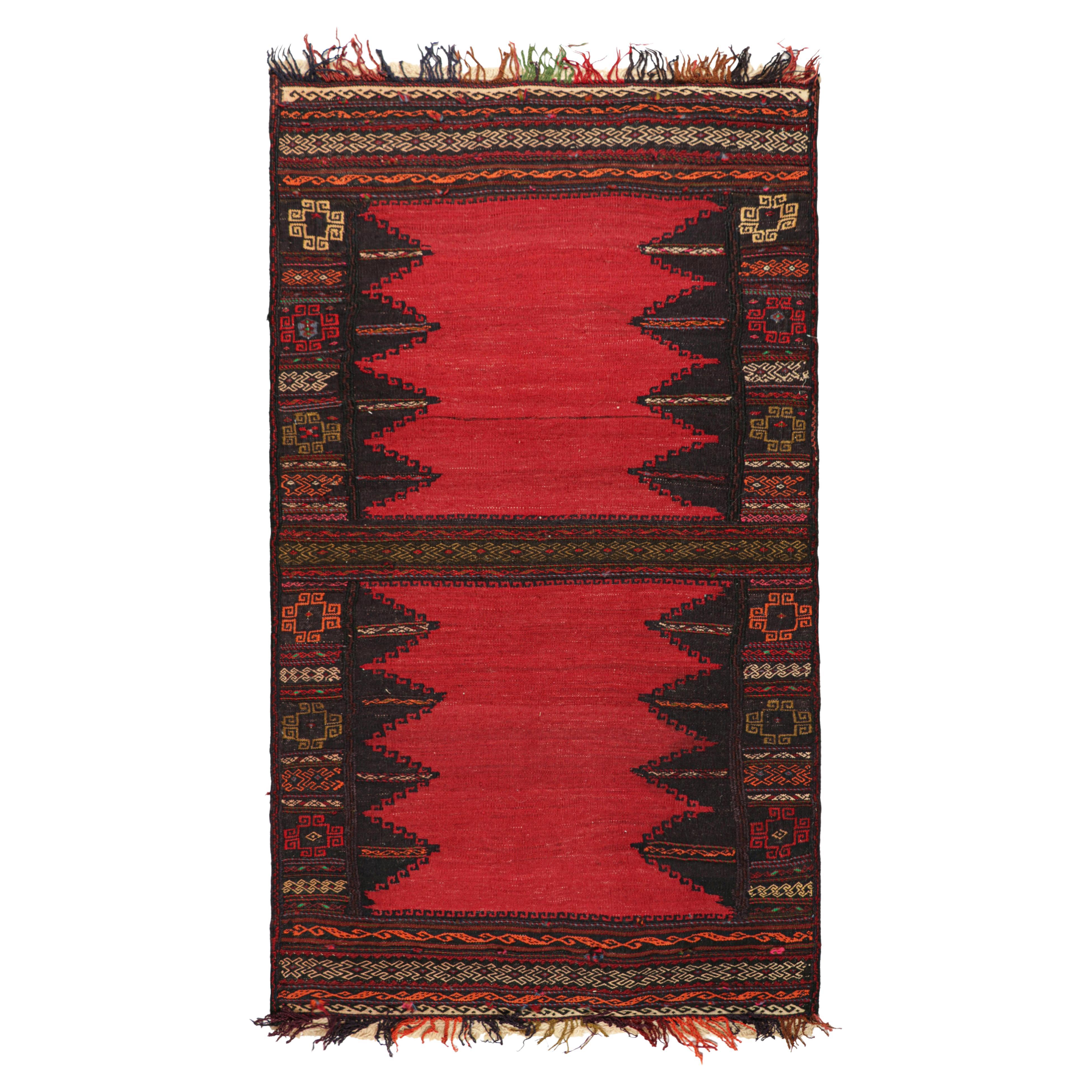 Afghanischer Vintage-Kelim in Rot mit geometrischen Mustern, von Rug & Kilim