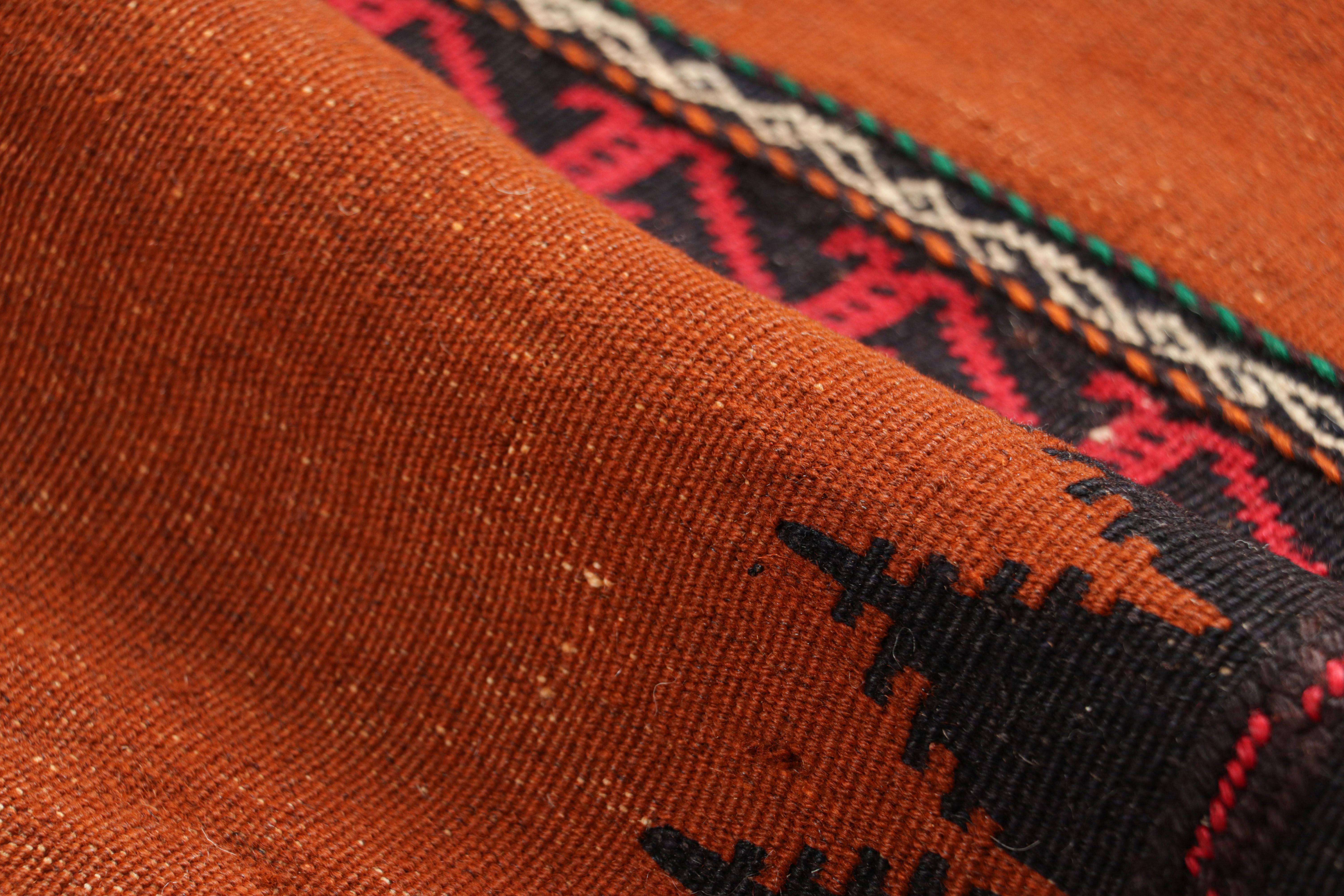 Kilim afghan vintage en rouille avec motifs géométriques, de Rug & Kilim Bon état - En vente à Long Island City, NY