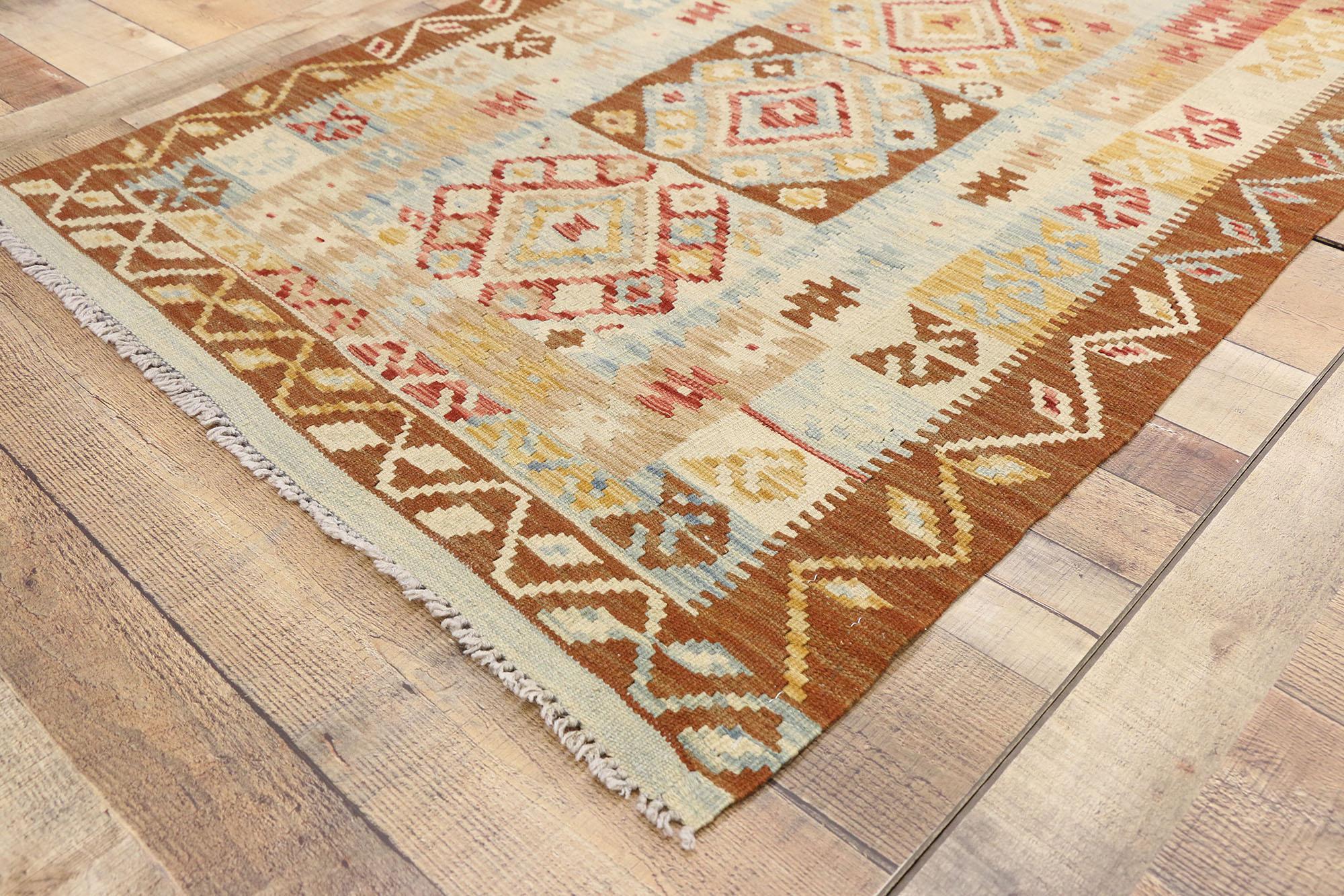 20ième siècle Tapis Kilim afghan Shirvan vintage de style tribal du Nord-Ouest Pacifique avec motif tribal en vente
