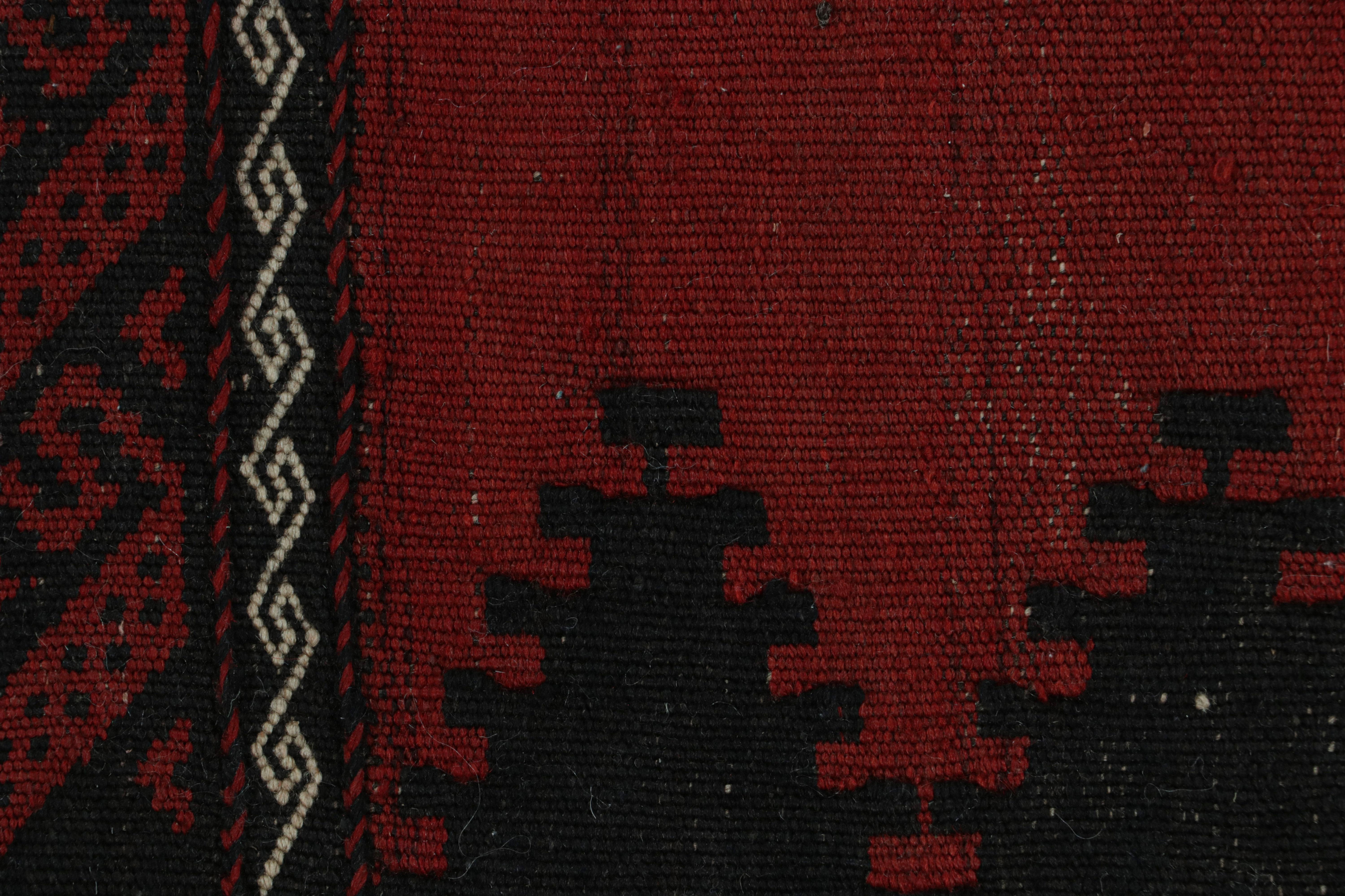 Afghanischer Vintage-Kelim-Schachtelteppich aus Afghanischem Kelim mit geometrischen Mustern, von Rug & Kilim (Mitte des 20. Jahrhunderts) im Angebot