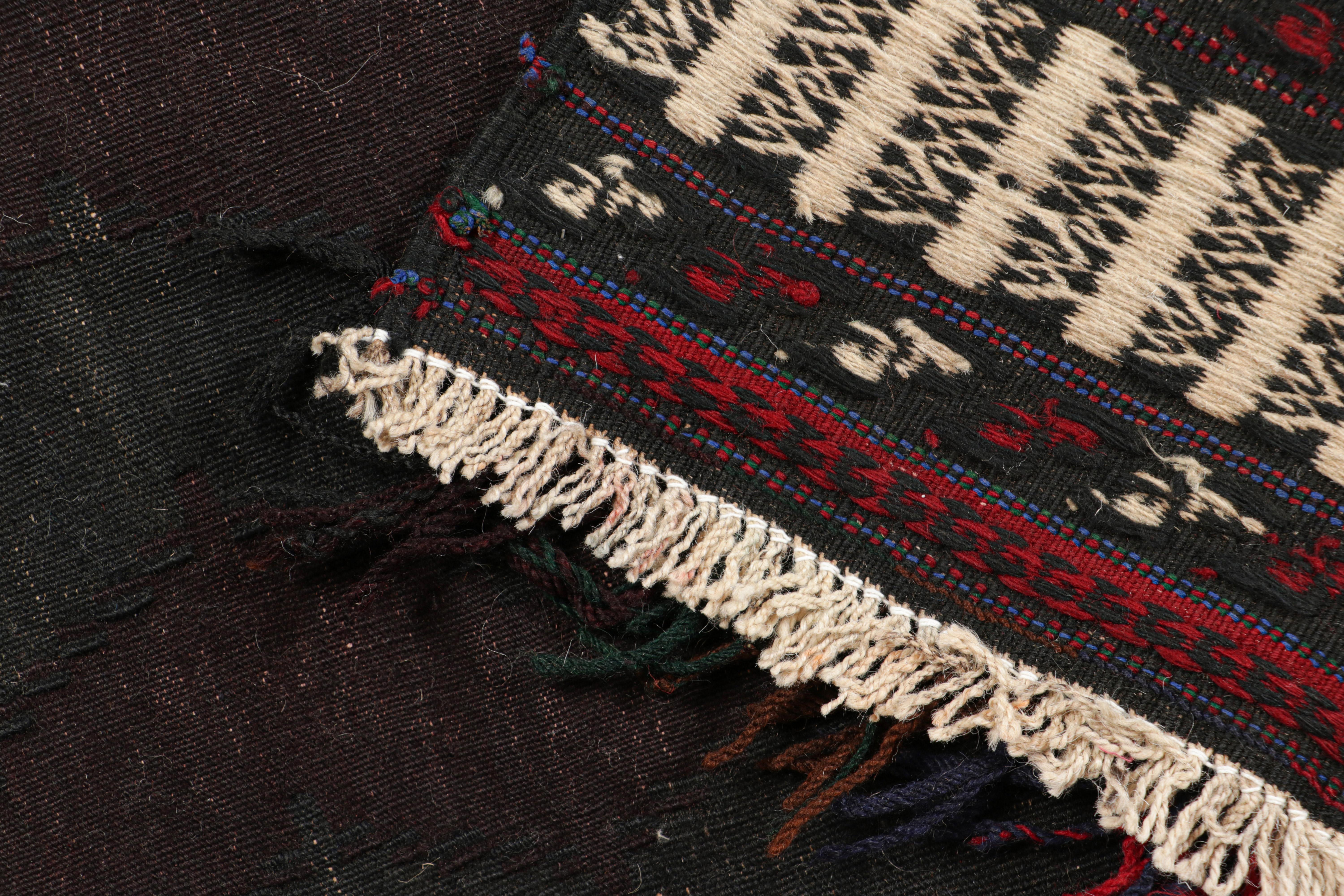 Kilim afghano d'epoca con motivi geometrici policromatici, da Rug & Kilim In condizioni buone in vendita a Long Island City, NY