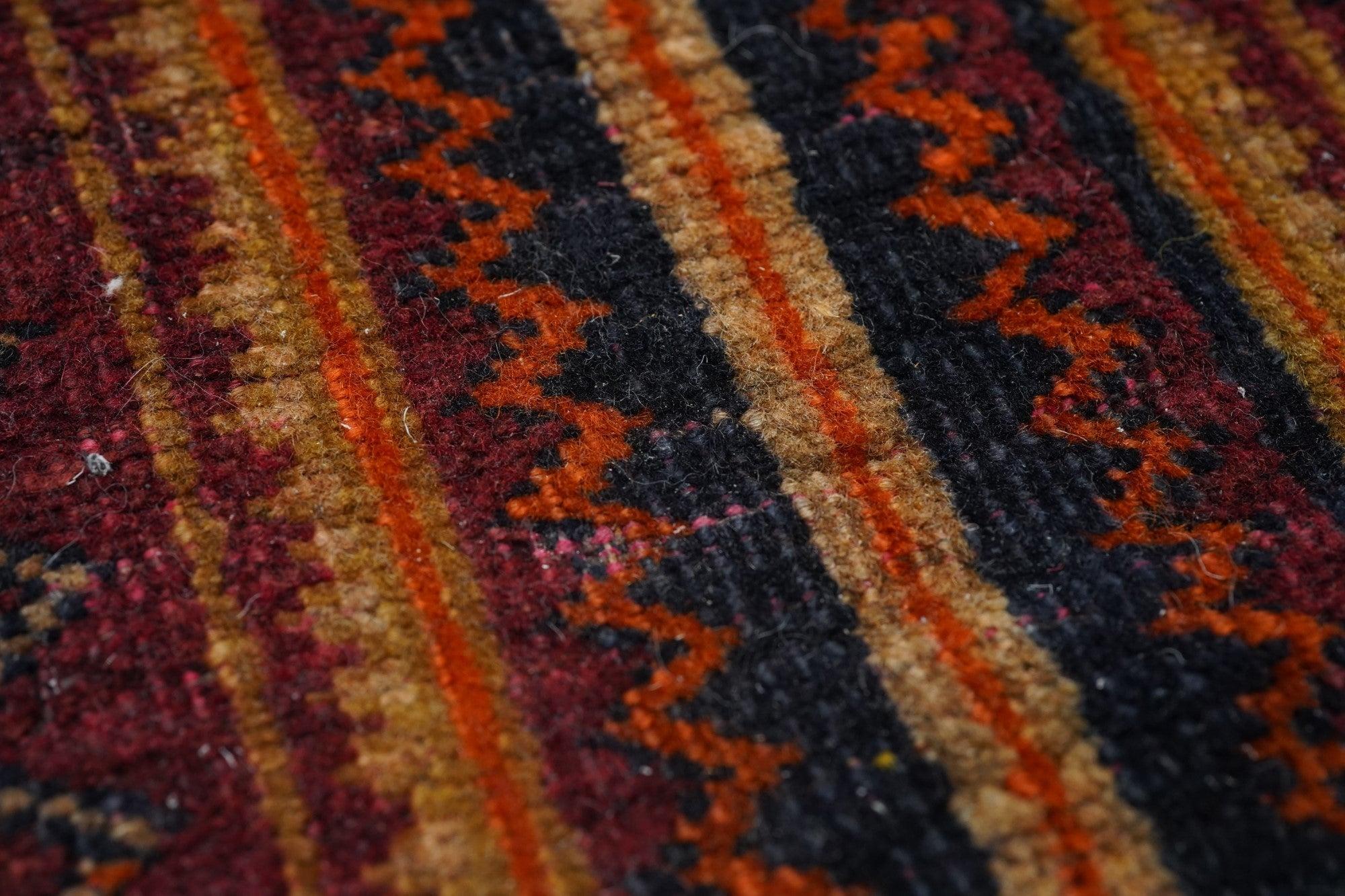 Laine Tapis afghan vintage 1'6'' x 1'11'' en vente