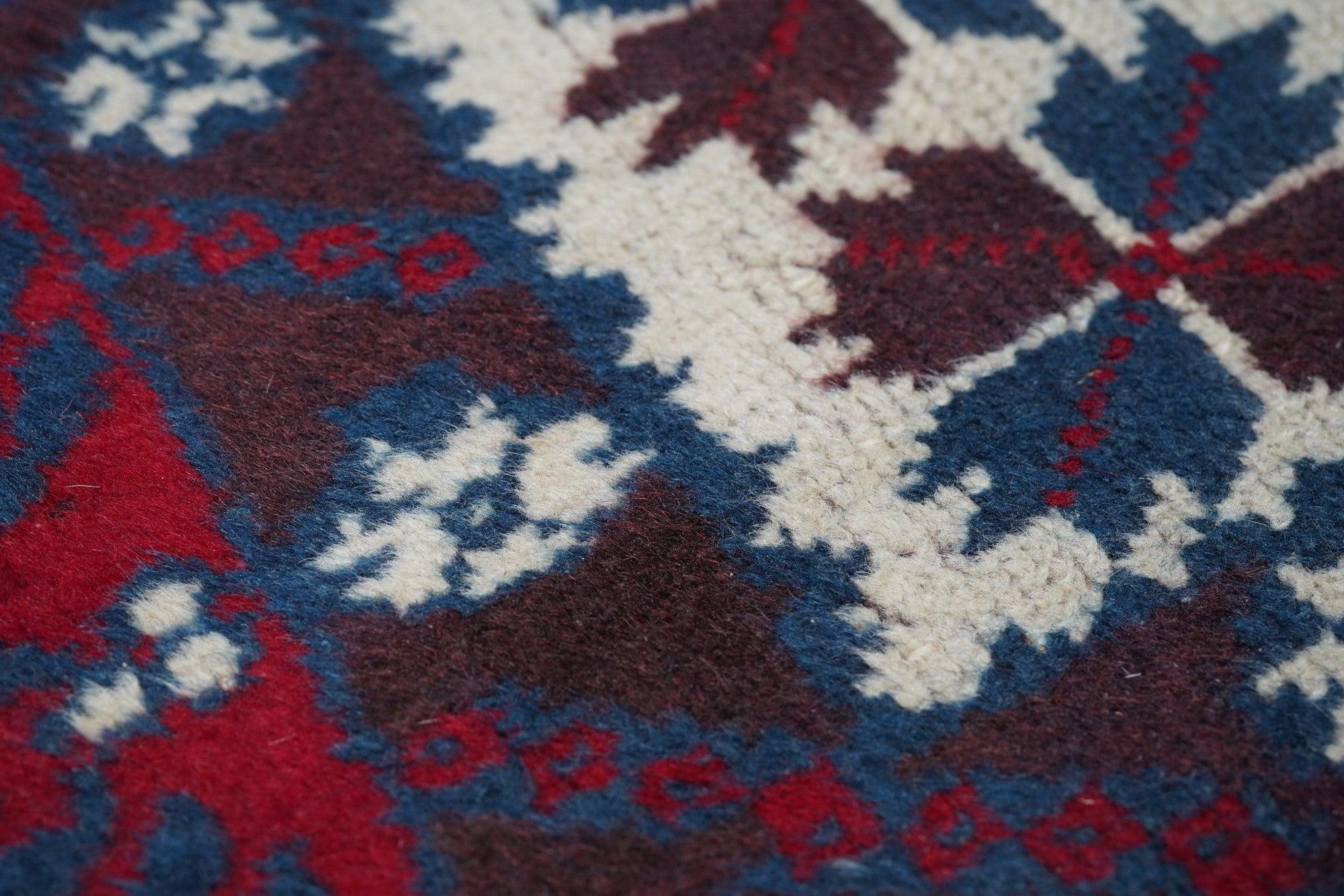 Tappeto afgano vintage 3'9'' x 6'0'' in vendita 2